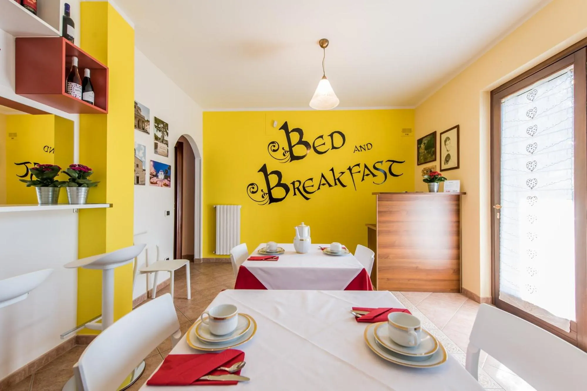 Dining area, Bed in B&B UN'ALTRA VITA