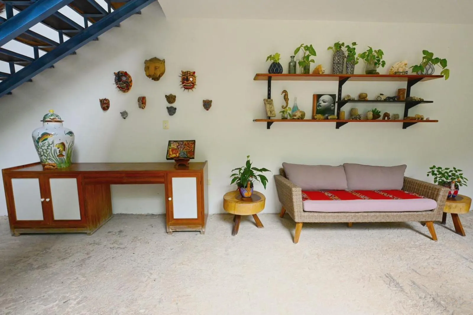 Living room in Gran Jaguar Hotel