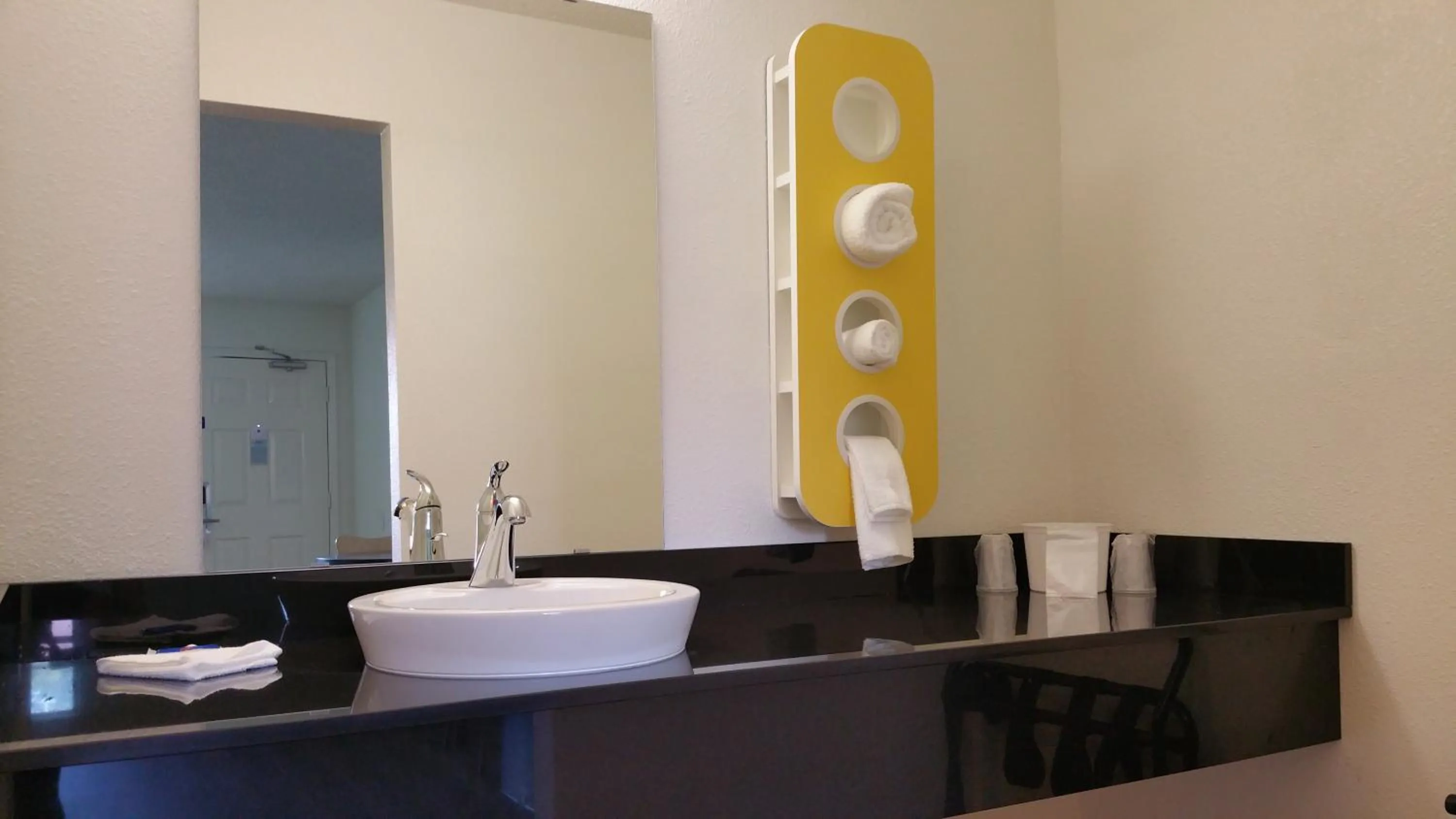 Bathroom in Motel 6-Palestine, TX