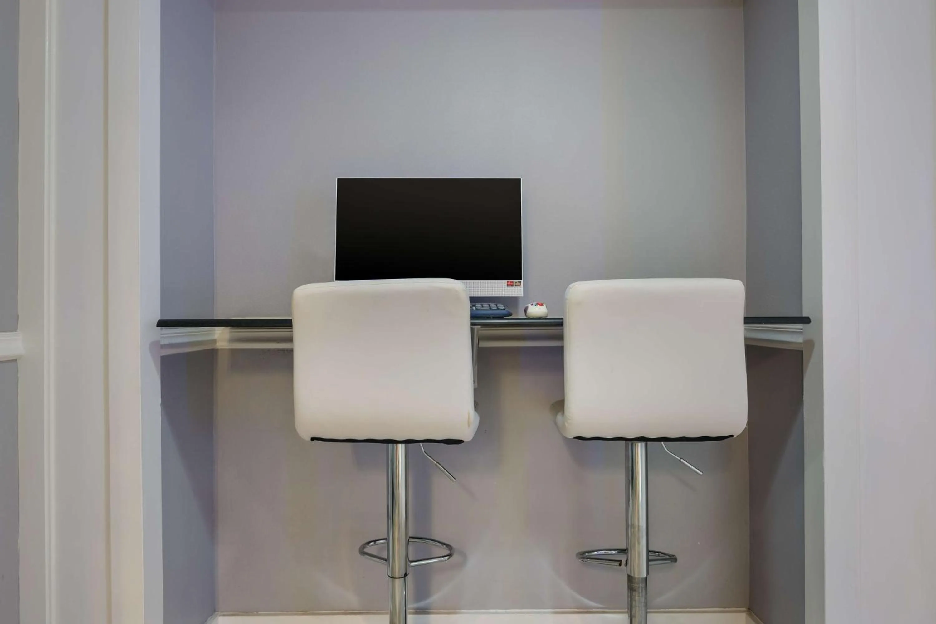 Business facilities in SureStay Hotel By Best Western Tuscaloosa Southeast