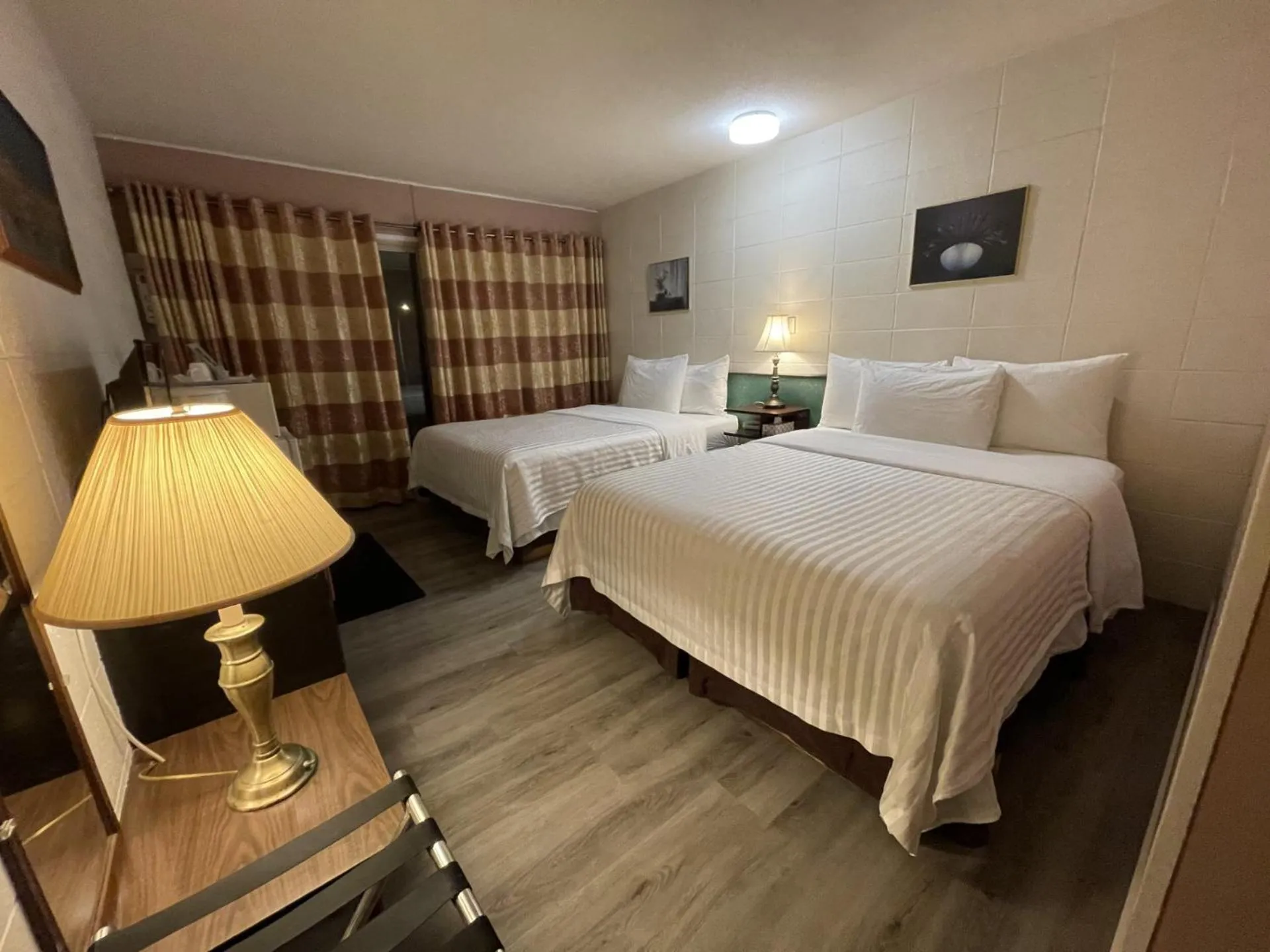 Bedroom, Bed in Holiday House Motel