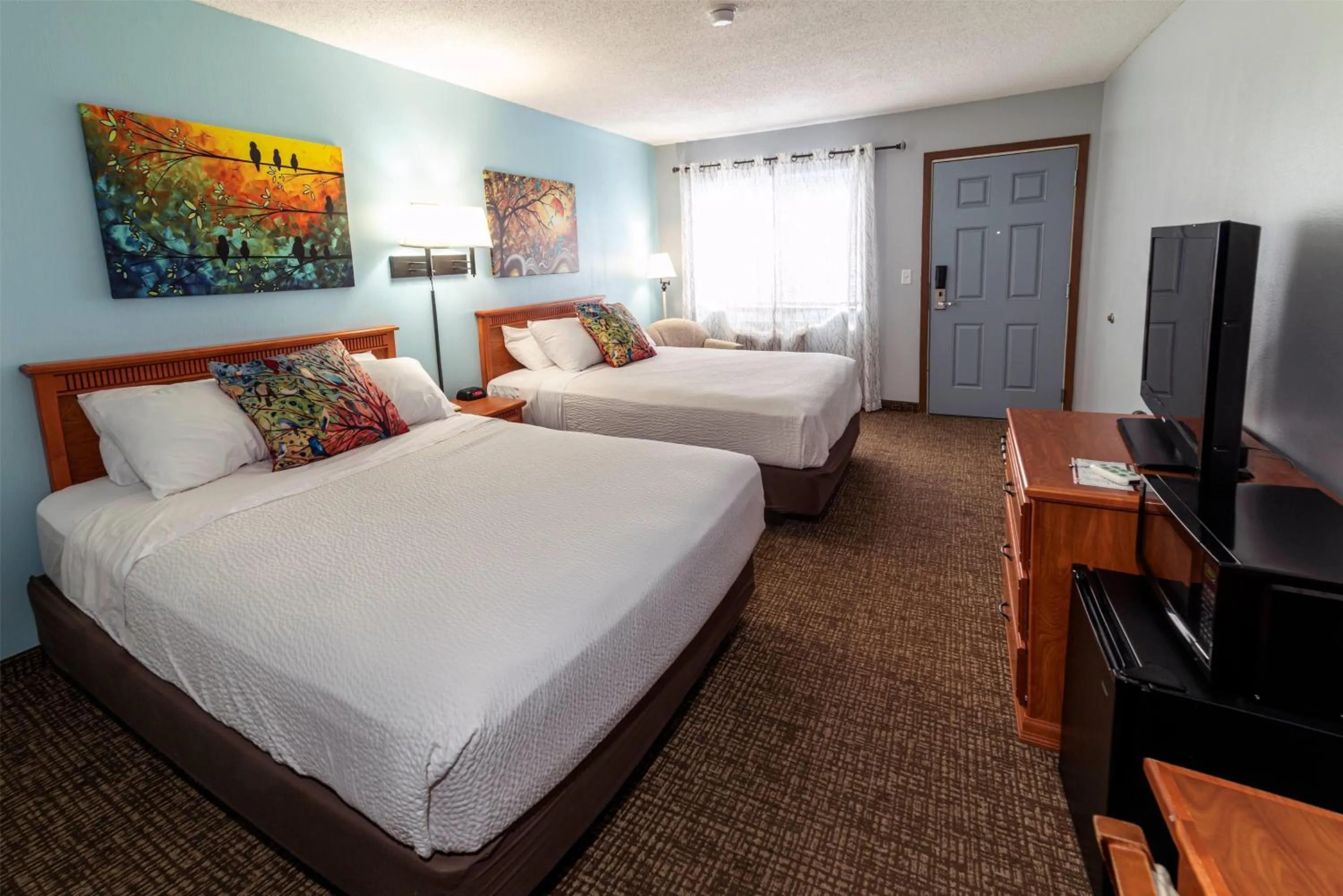 Photo of the whole room, Bed in Deadwood Gulch Resort, Trademark Collection by Wyndham