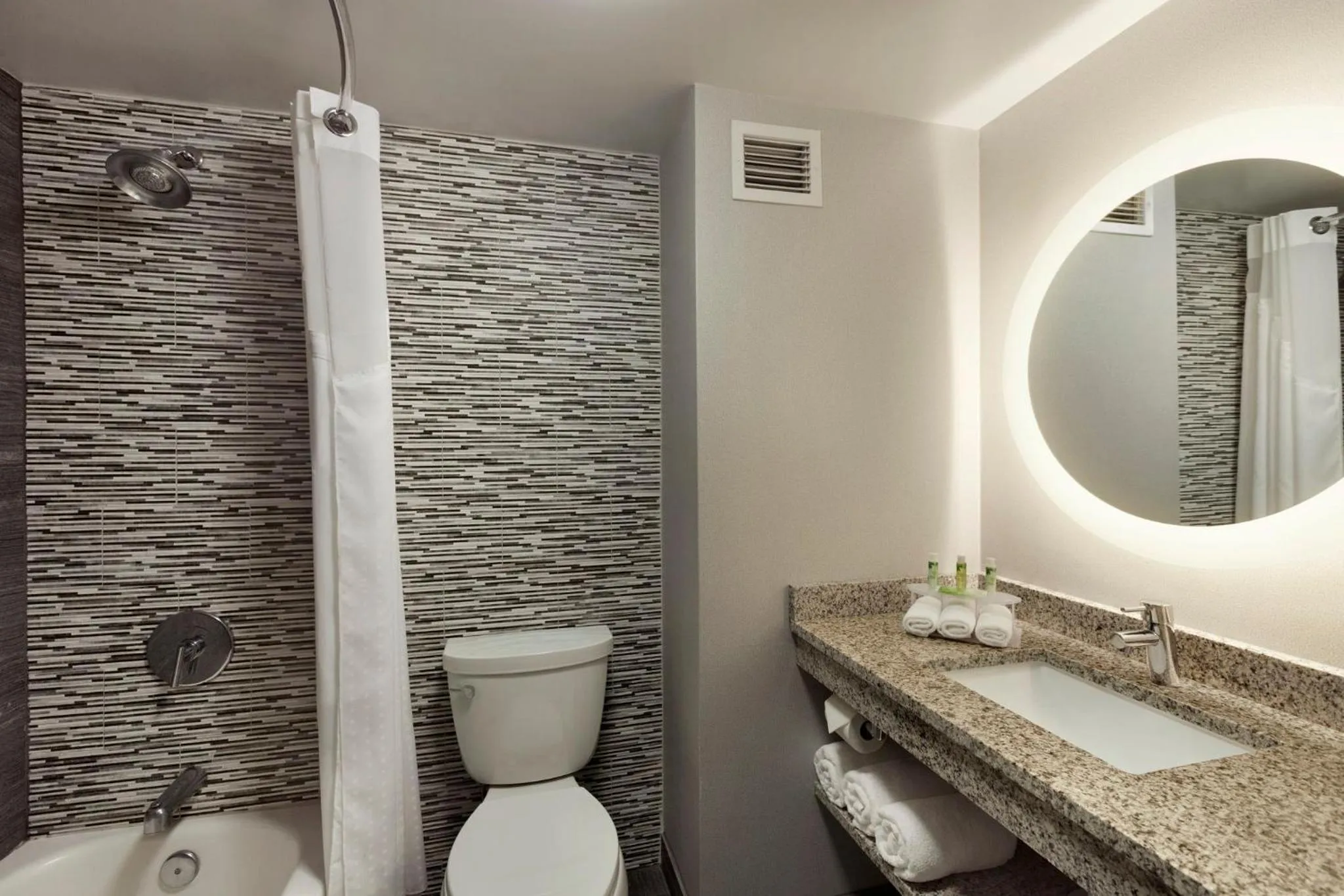 Bathroom in Holiday Inn Express Williamsburg North by IHG
