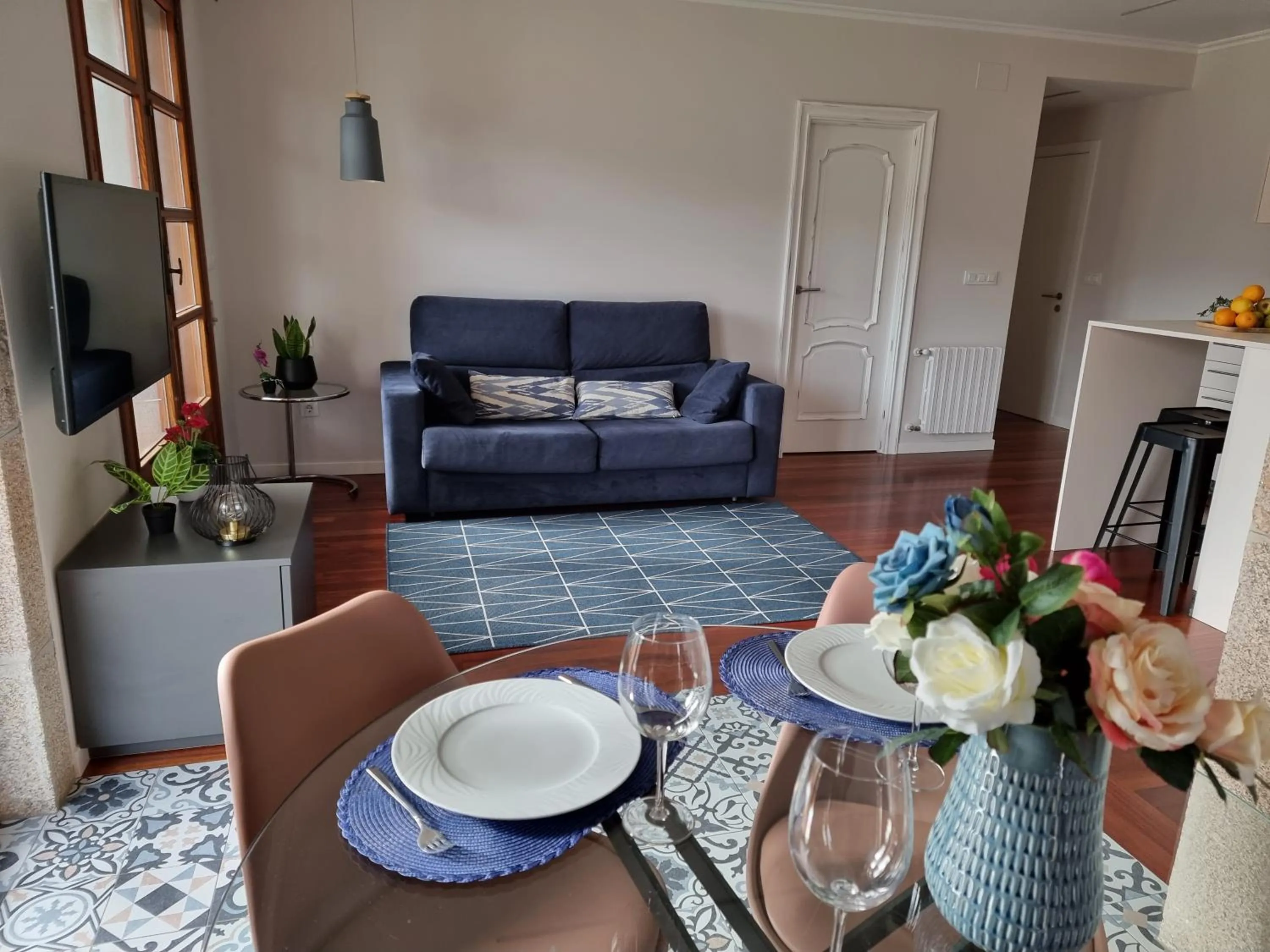 TV and multimedia in Apartamentos Ria de Aldan