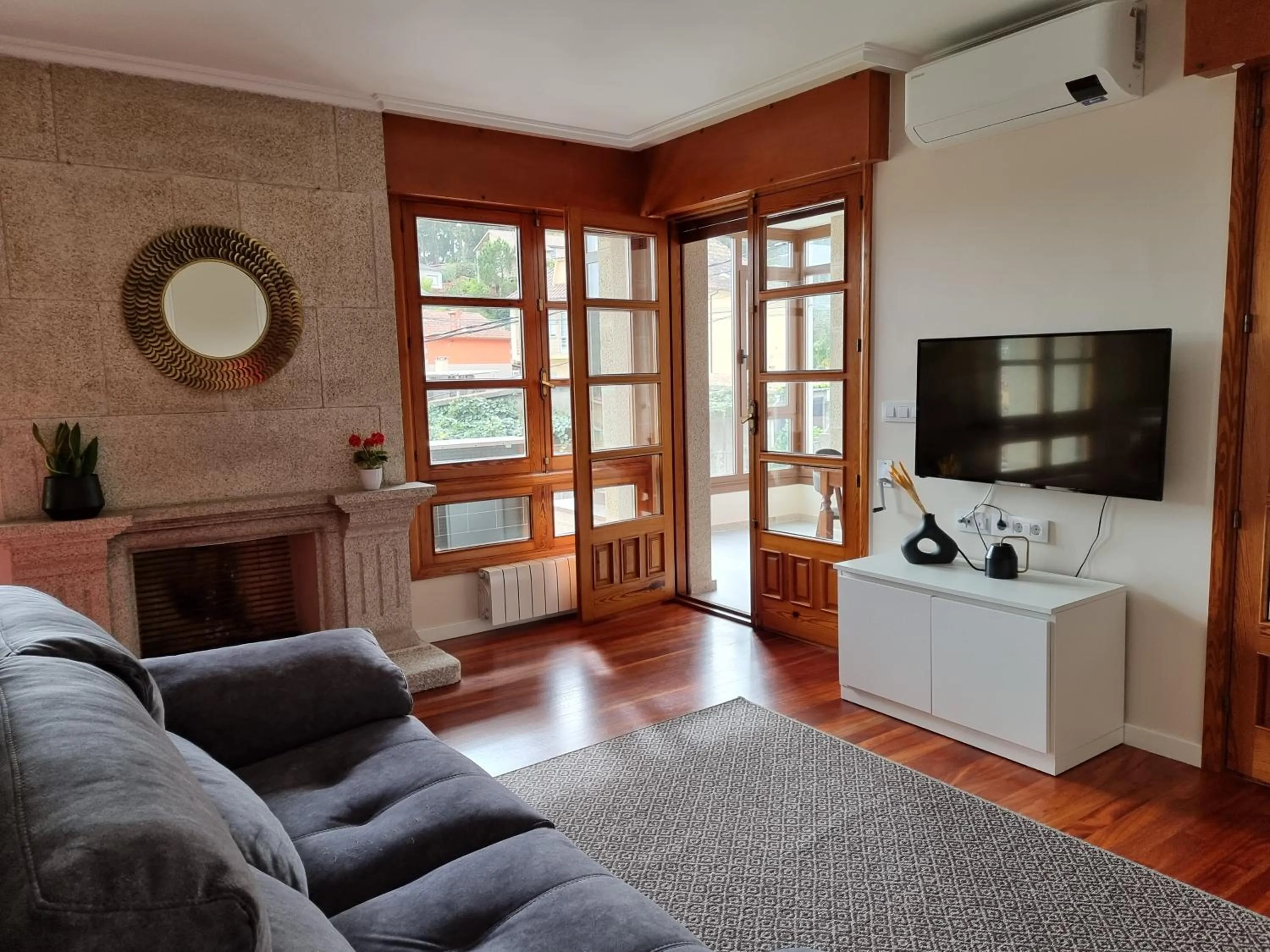 flat iron in Apartamentos Ria de Aldan