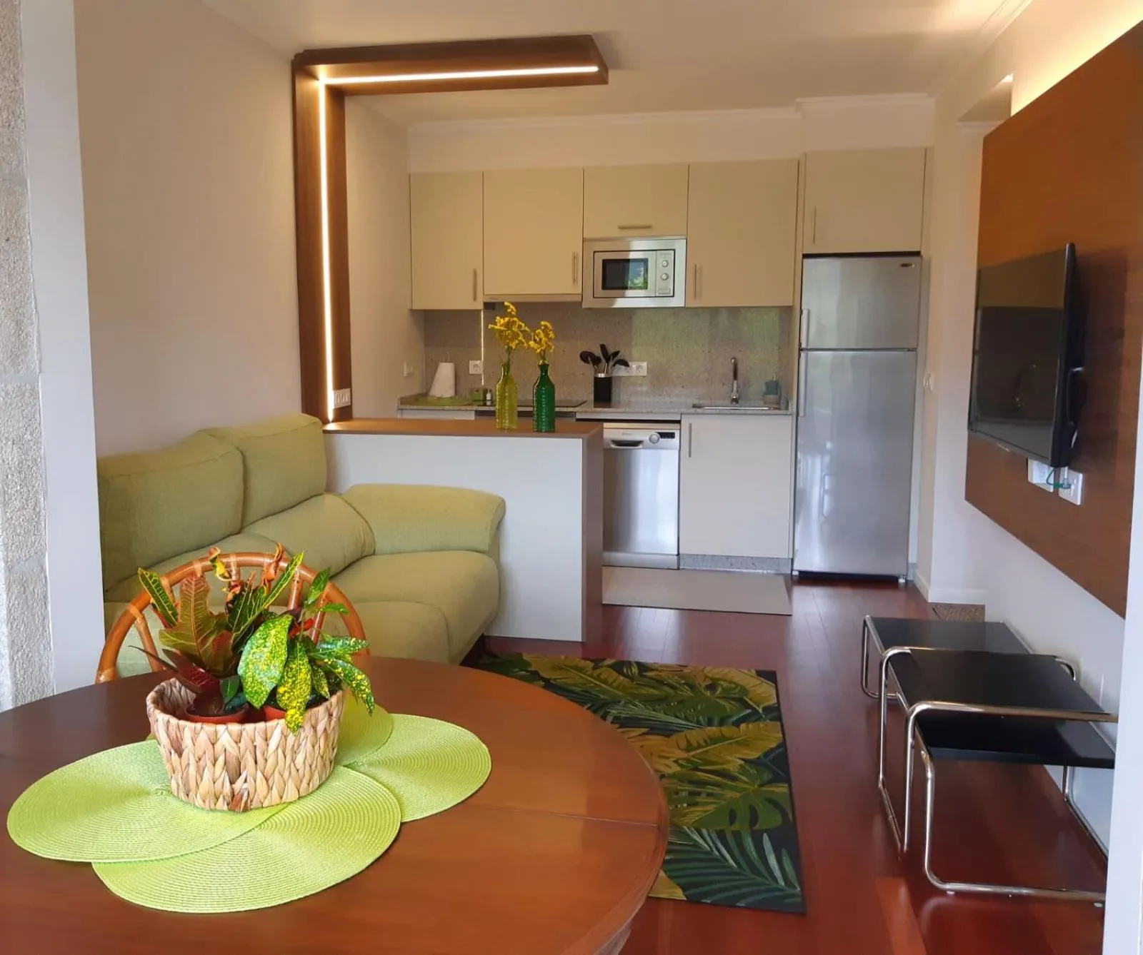 Kitchen or kitchenette in Apartamentos Ria de Aldan