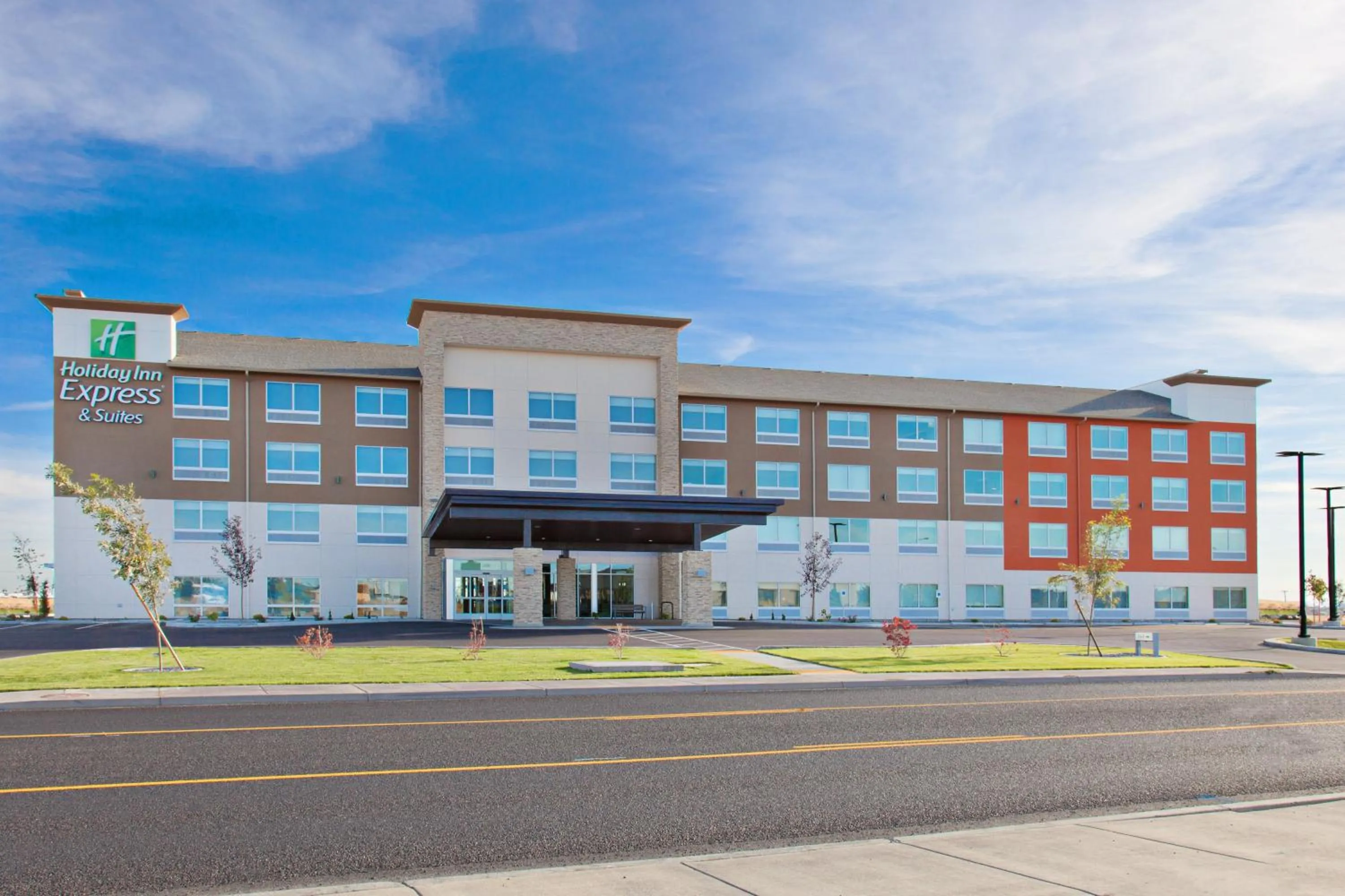Property building in Holiday Inn Express & Suites - Moses Lake by IHG