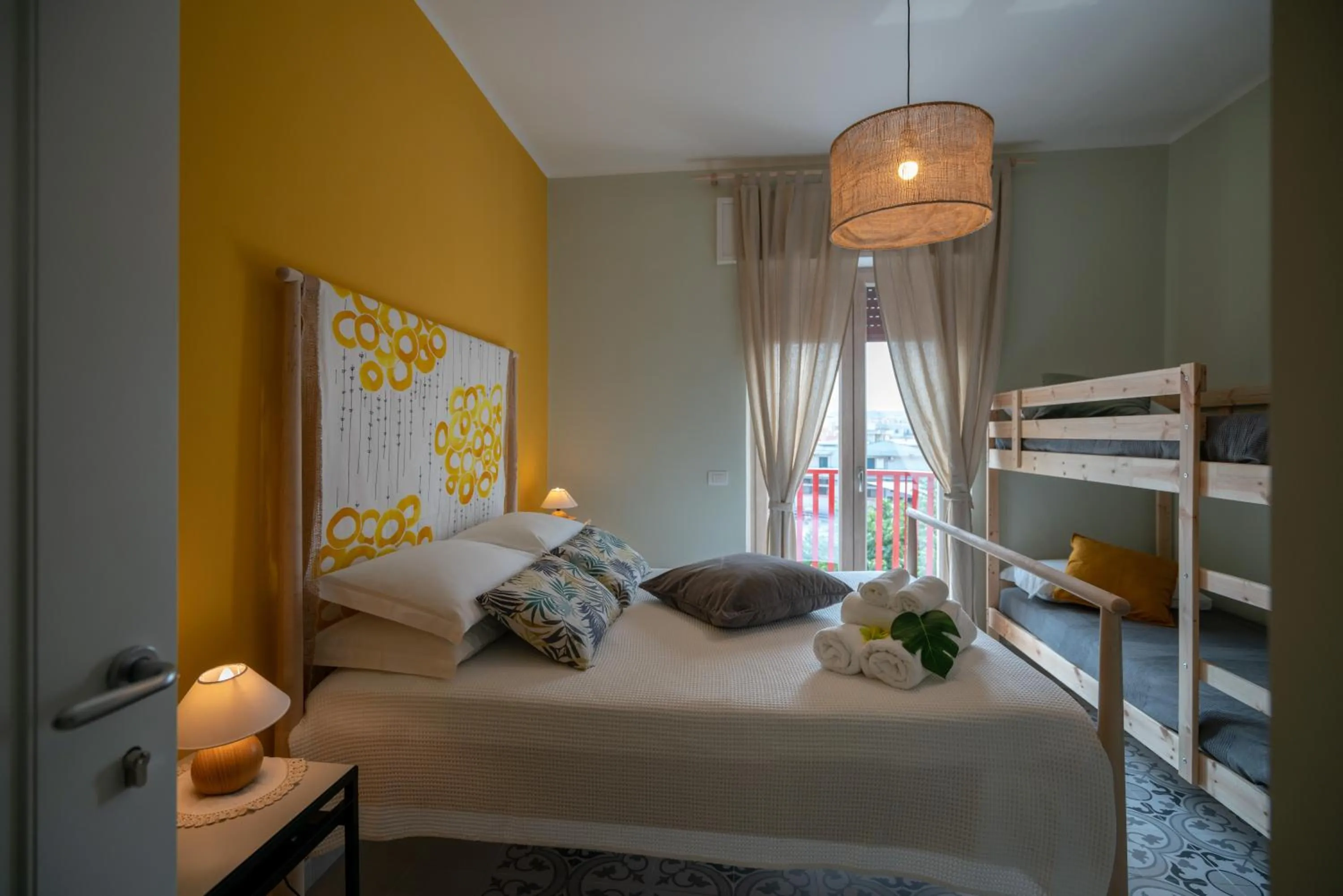 Photo of the whole room, Bed in Sea Station