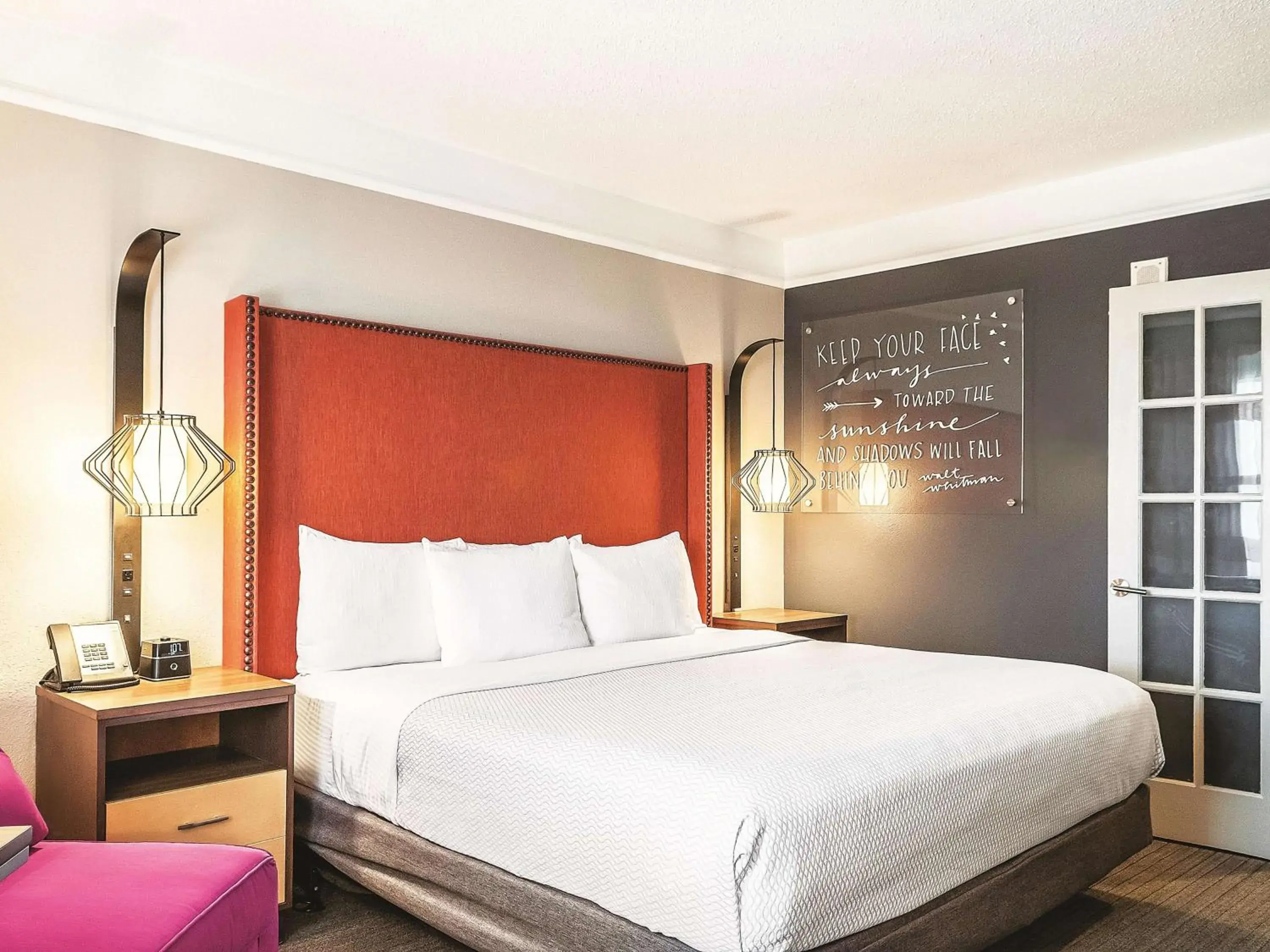 Deluxe King Suite with Sofa Bed in La Quinta by Wyndham New Orleans Downtown Deluxe King Suite with Sofa Bed in La Quinta by Wyndham New Orleans Downtown