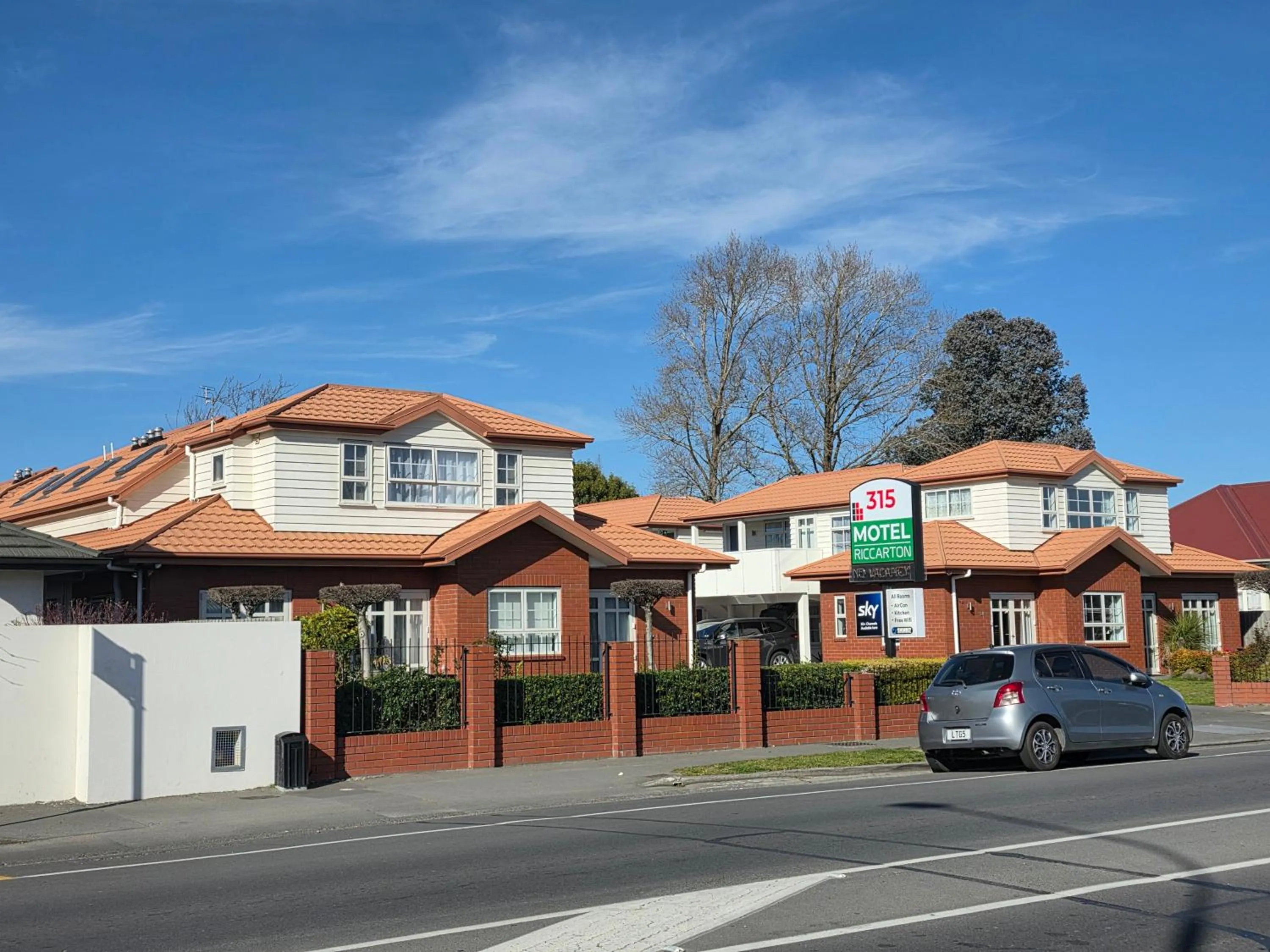Property building in 315 Motel Riccarton
