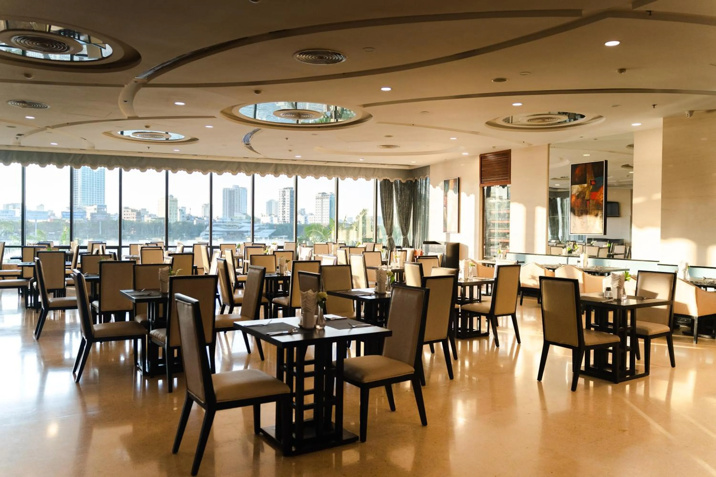 Restaurant/places to eat in Brilliant Hotel - Afternoon Tea Inclusive