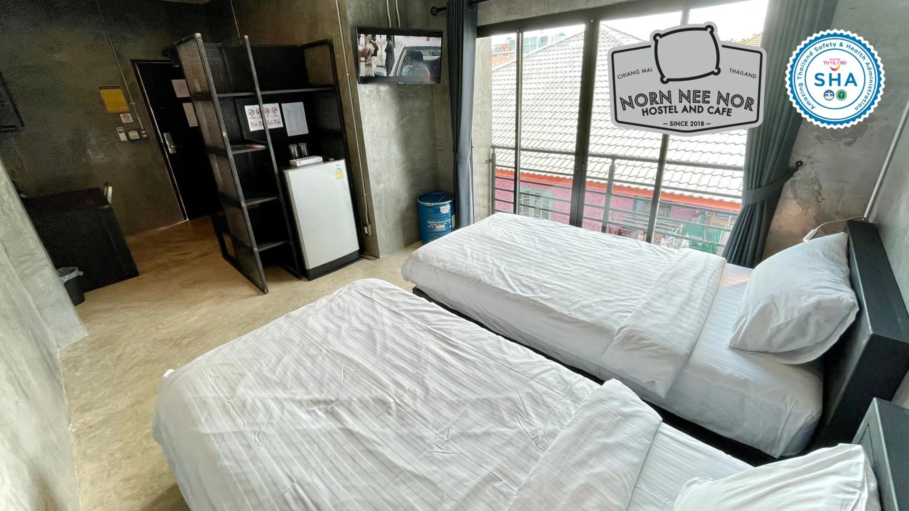 Photo of the whole room, Bed in Norn Nee Nor