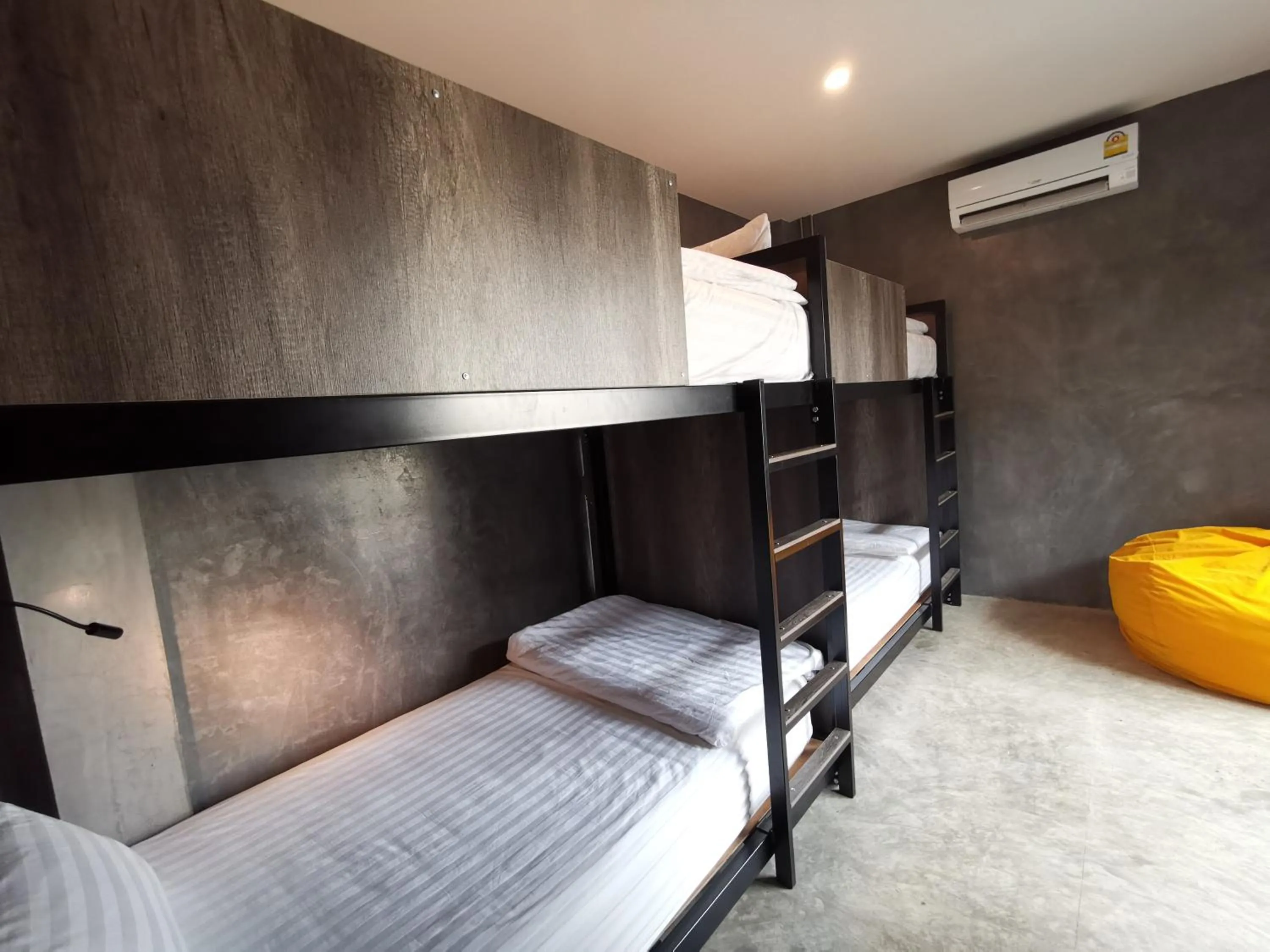 bunk bed, Bed in Norn Nee Nor