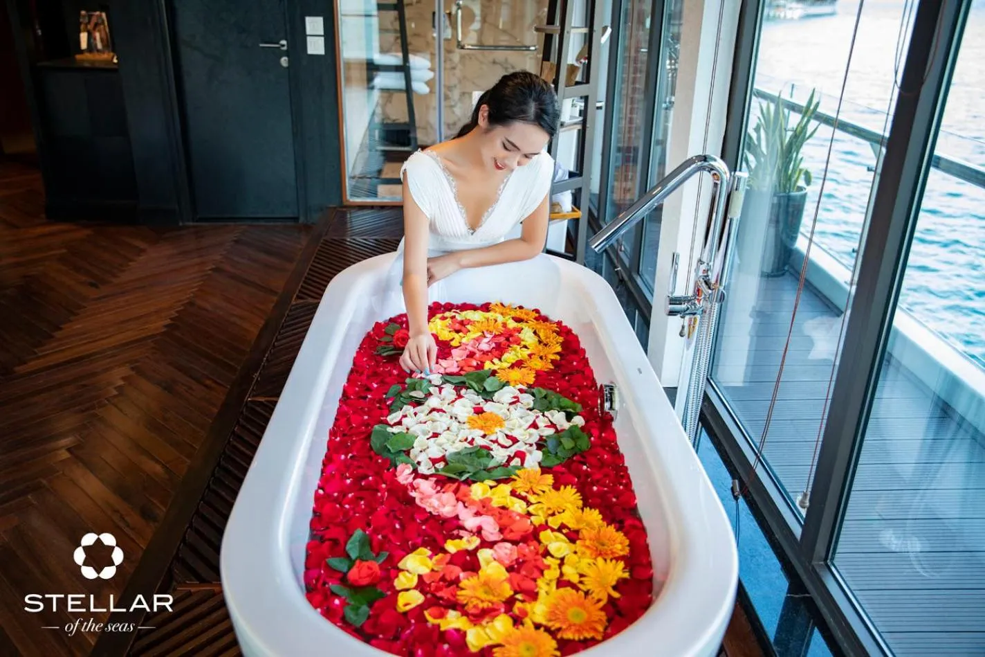 Bath in Stellar of the Seas Cruise