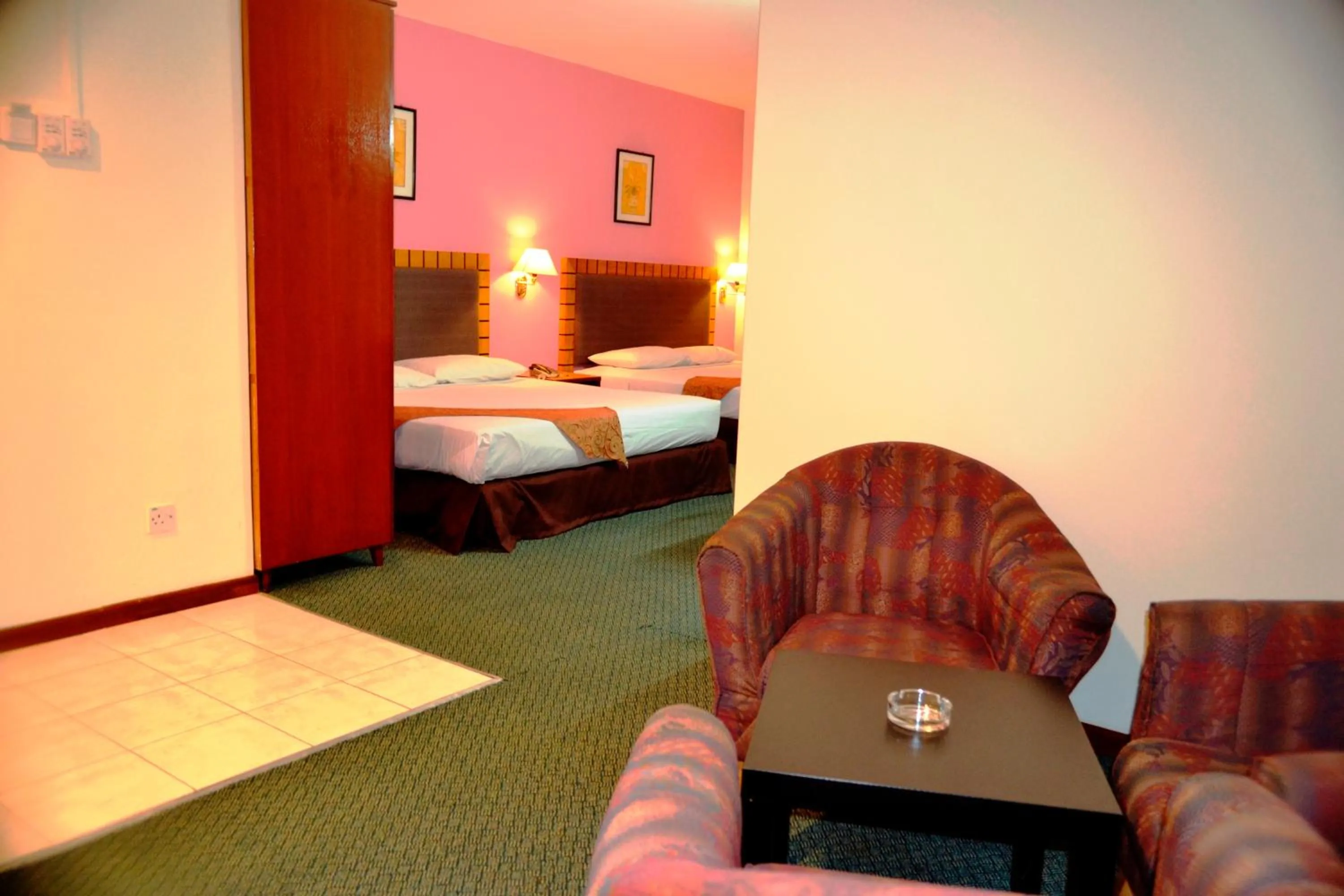 Bed in Hotel Caliber