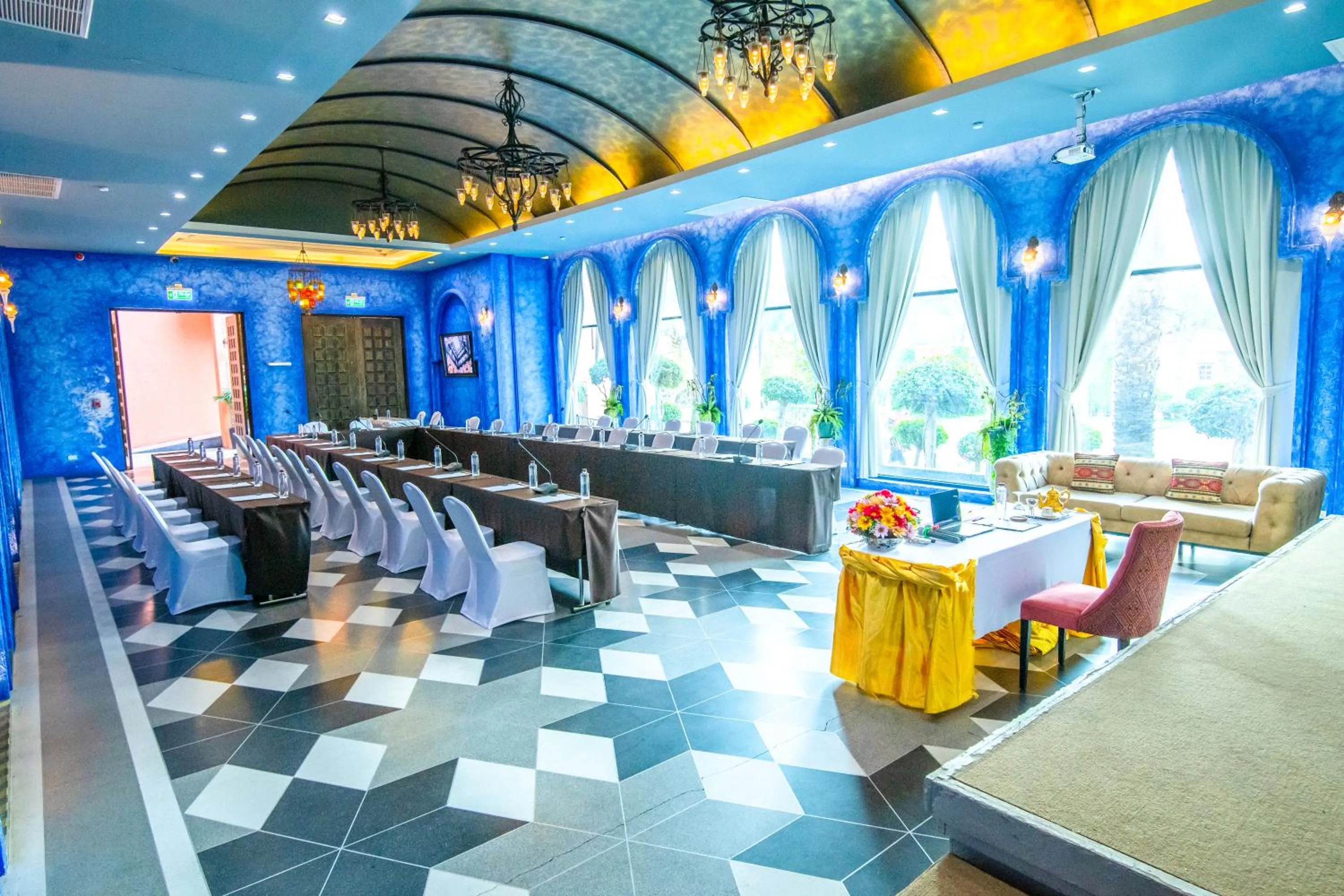 Meeting/conference room in Amman Unique Hotel