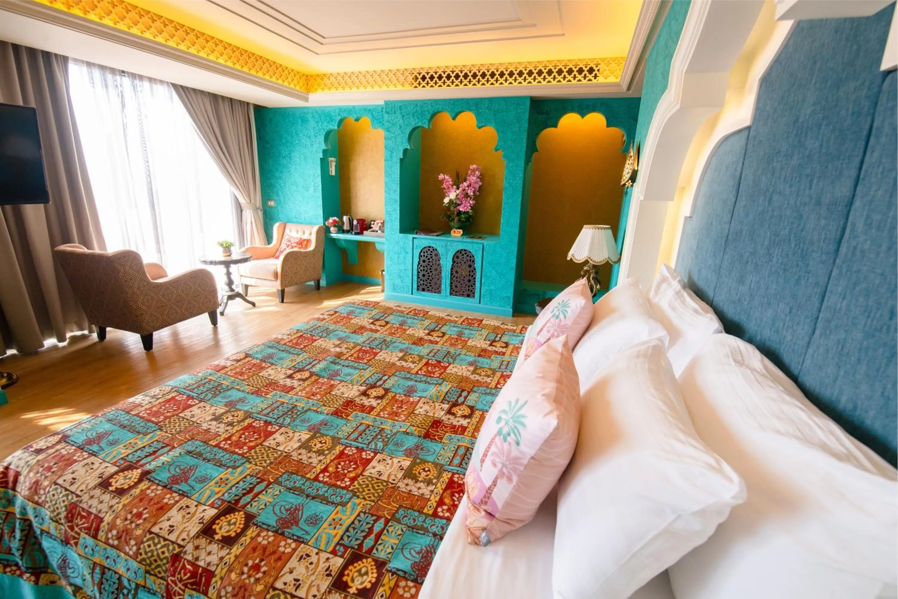 Bedroom, Bed in Amman Unique Hotel