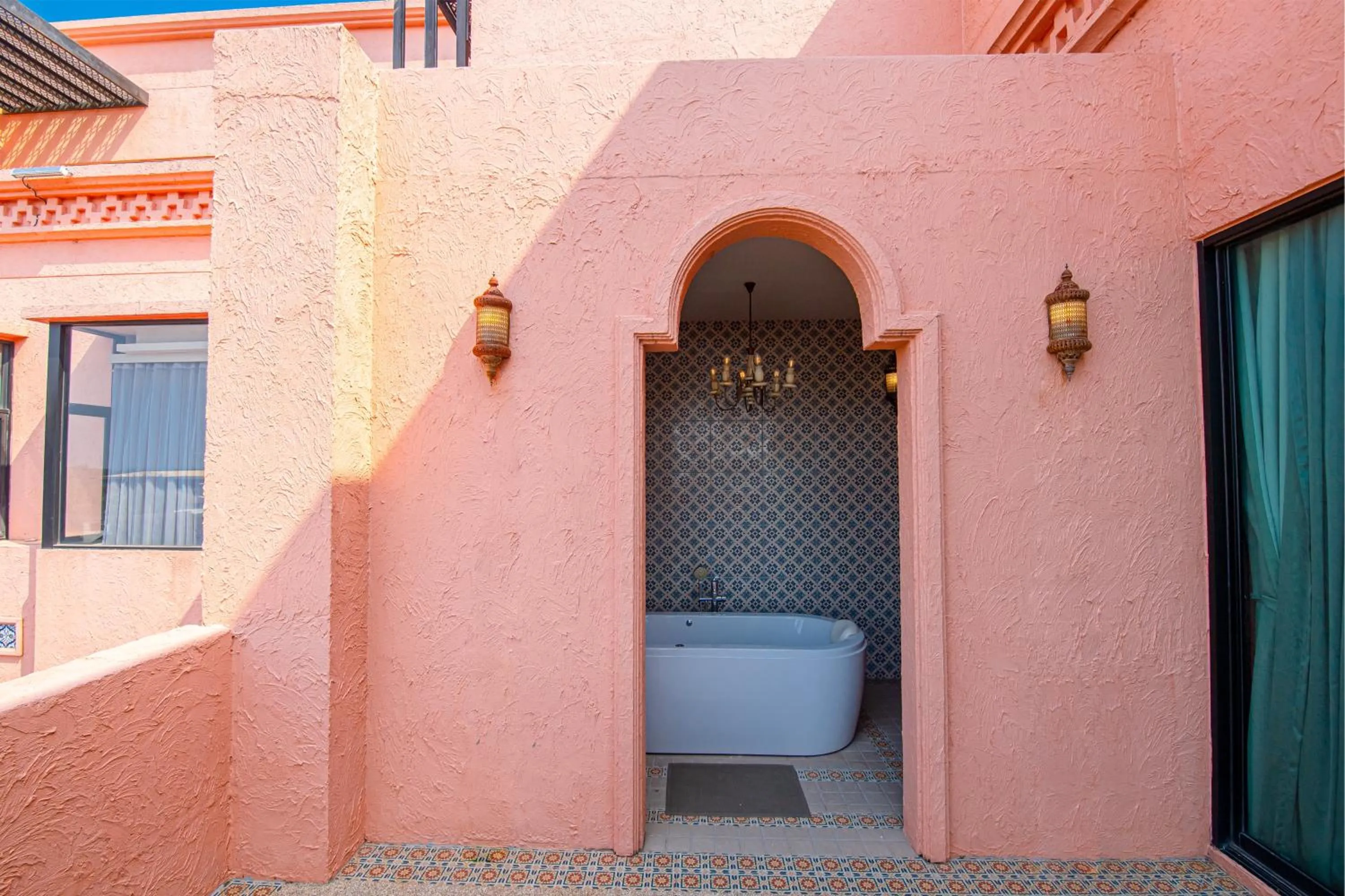 Bath in Amman Unique Hotel