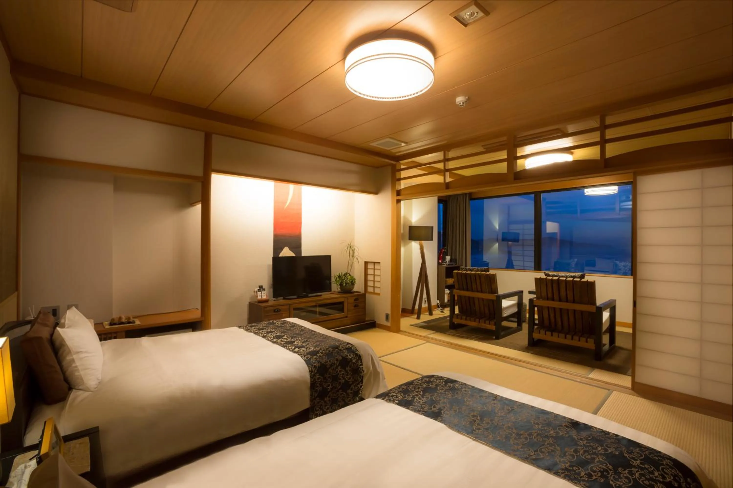 Photo of the whole room, Bed in Jukaitei