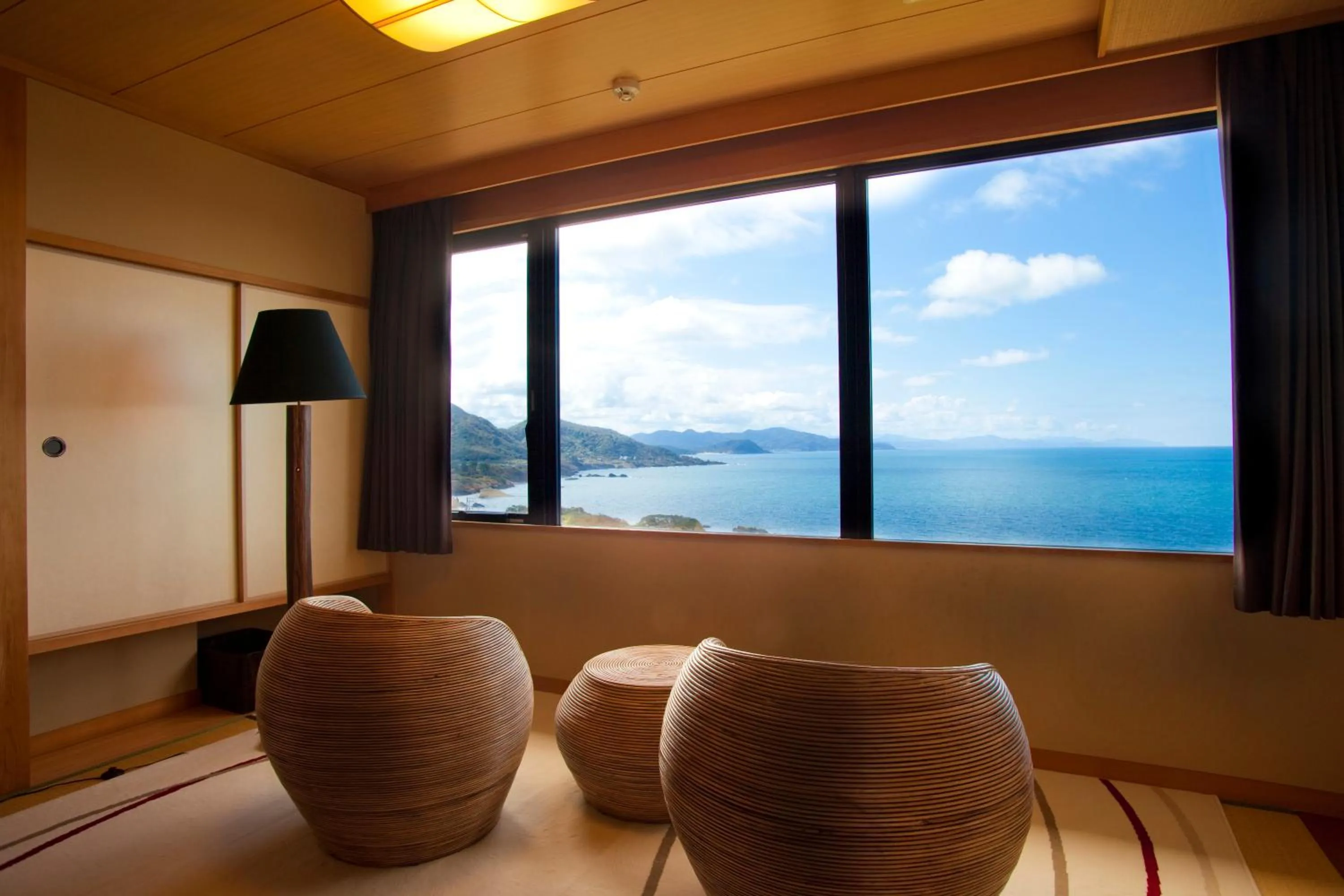 Photo of the whole room in Jukaitei