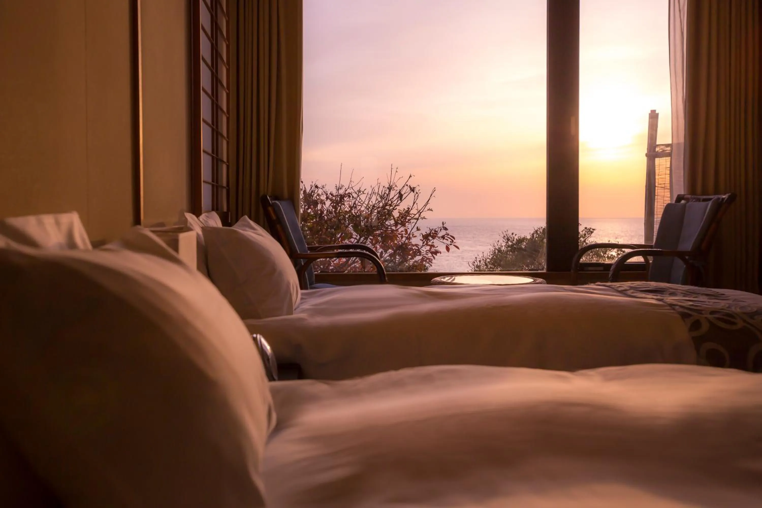 Photo of the whole room, Bed in Jukaitei