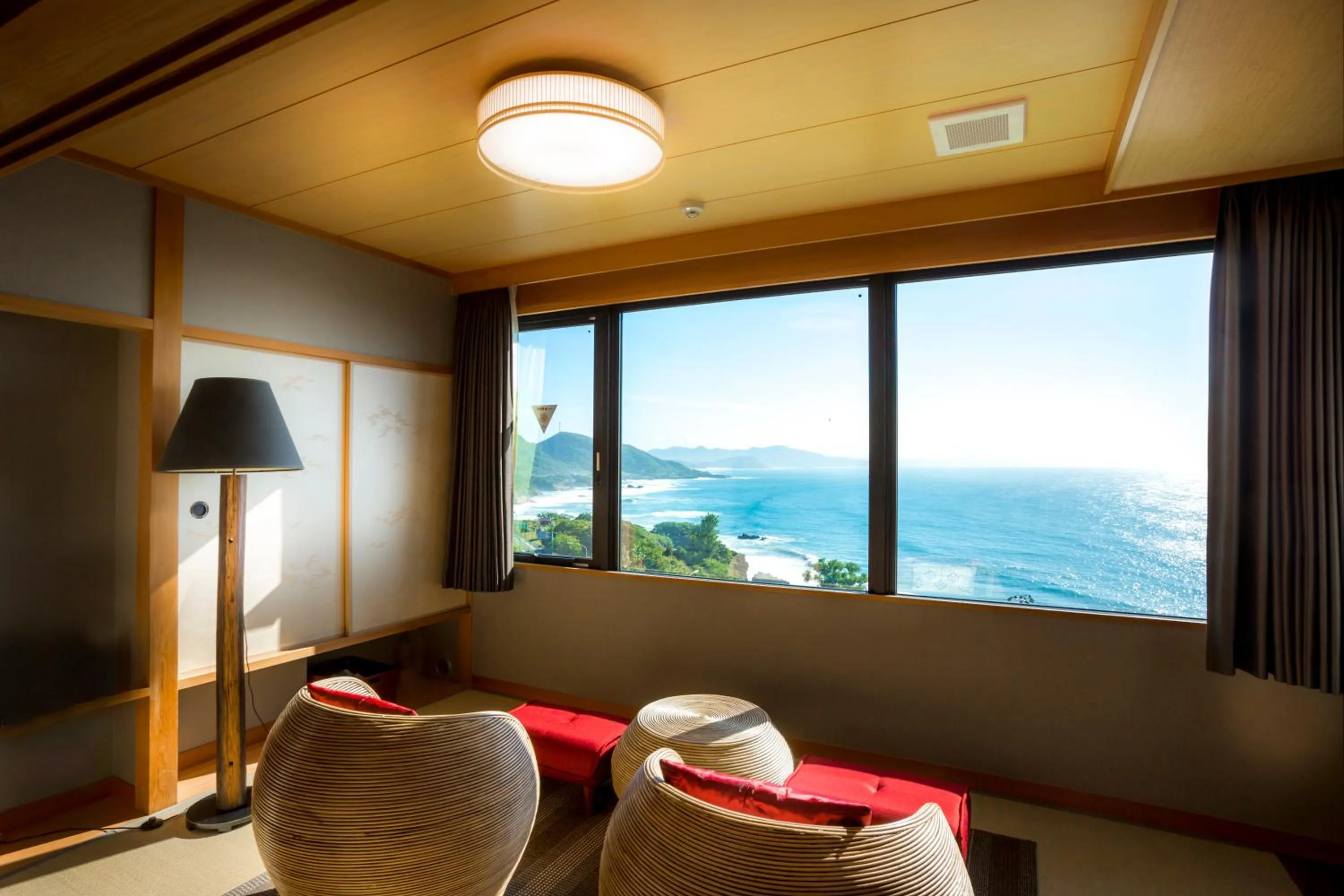 Photo of the whole room in Jukaitei