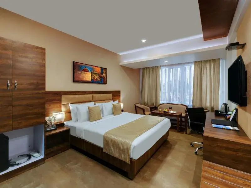 Winter Green King Room - single occupancy in The Fern Residency, Bhuj Winter Green King Room - single occupancy in The Fern Residency, Bhuj
