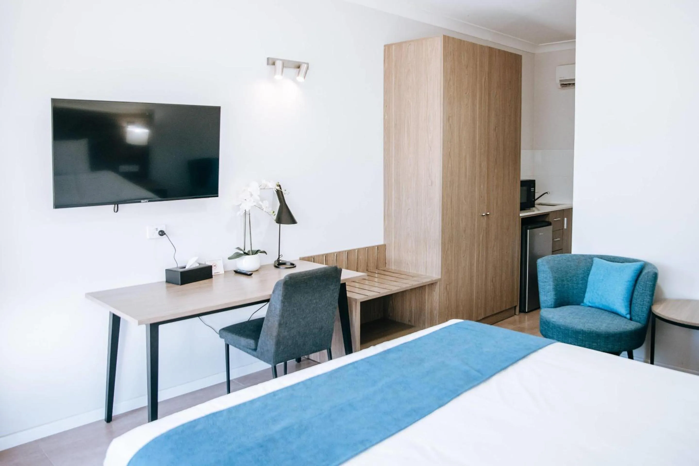 Bedroom, Bed in Comfort Inn Moree