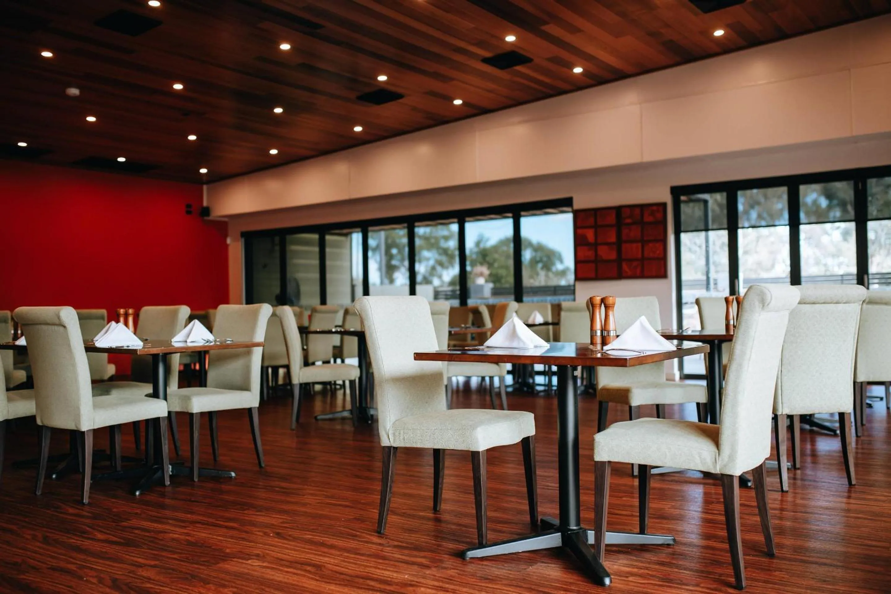 Restaurant/places to eat in Comfort Inn Moree