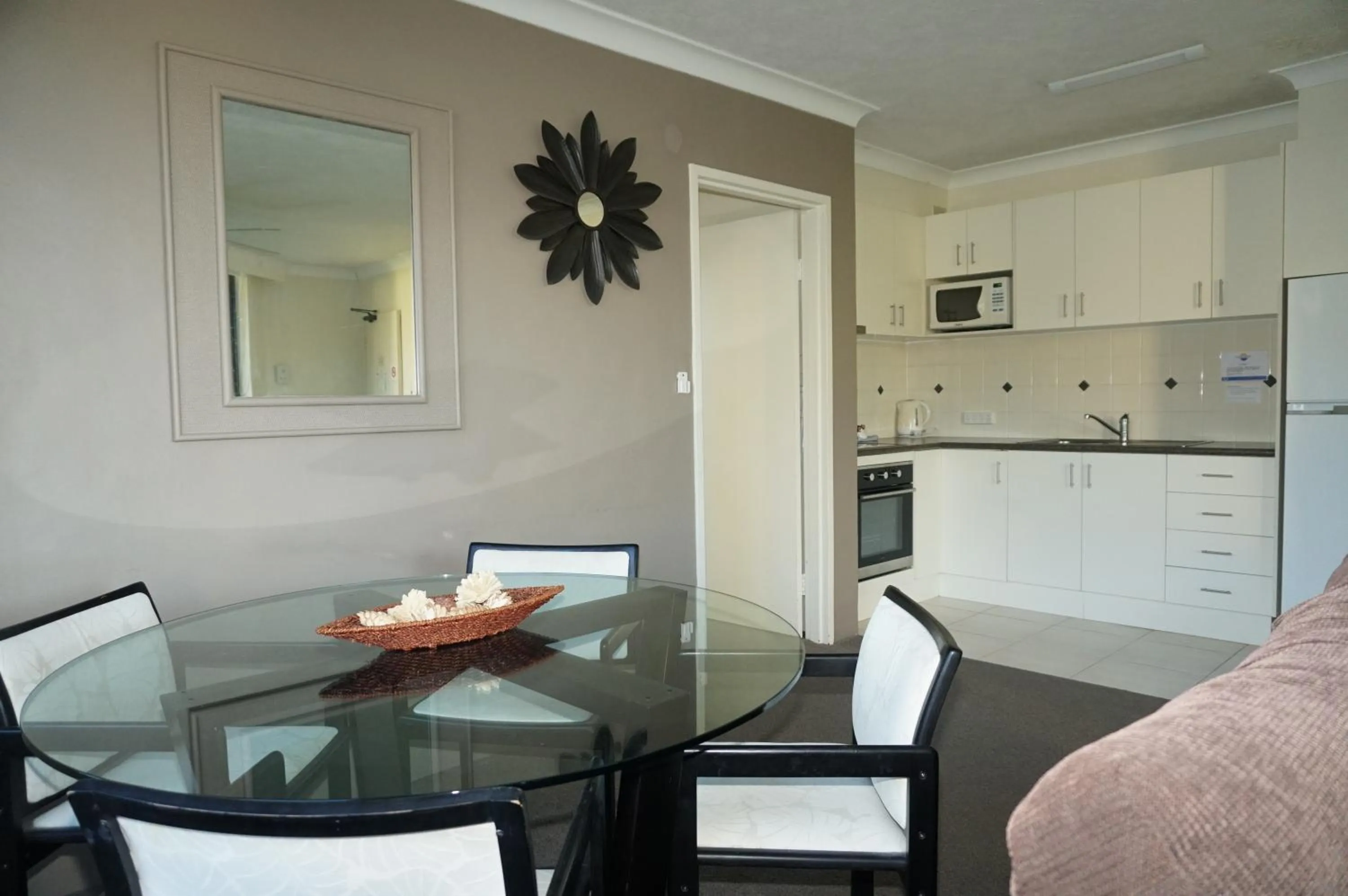 Kitchen or kitchenette in Aussie Resort