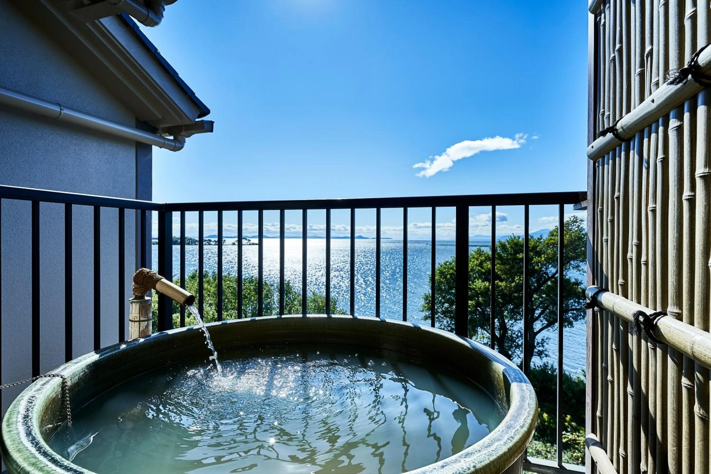Hot Tub in Ryokan Beniayu
