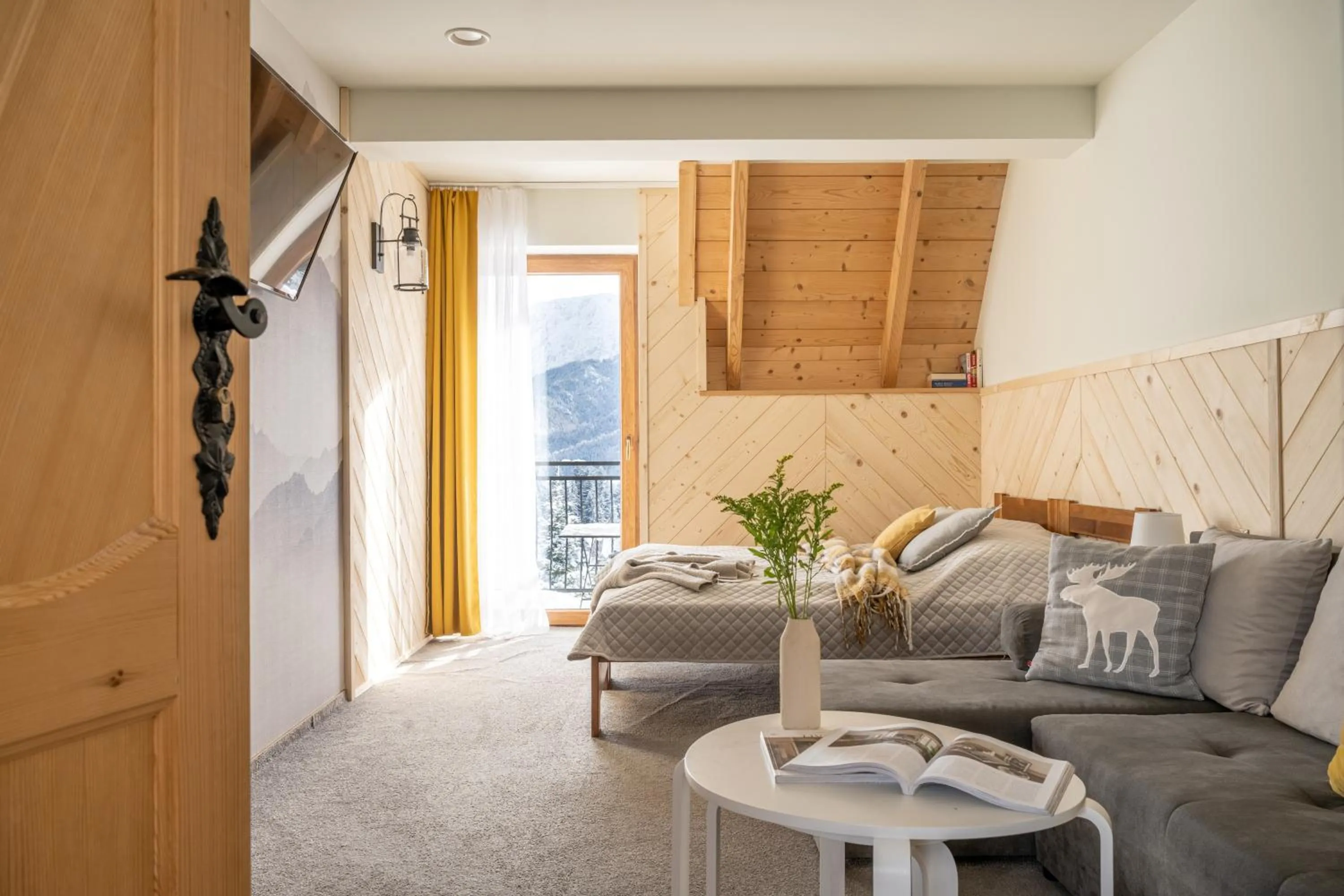 Photo of the whole room in Villa Tatrica