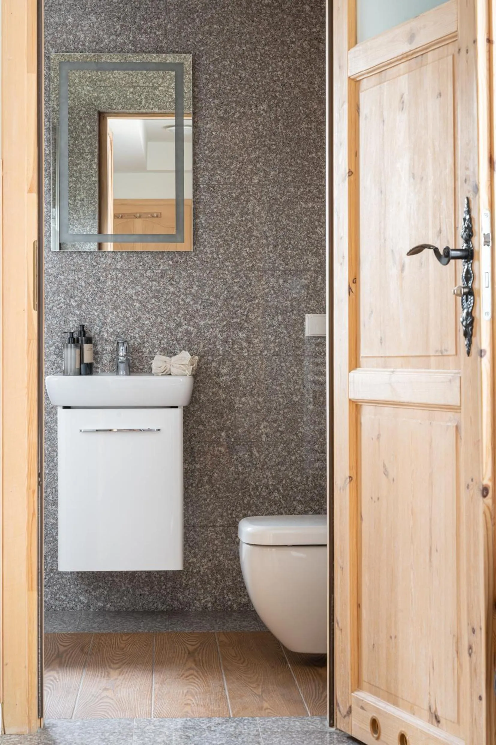 Shower in Villa Tatrica