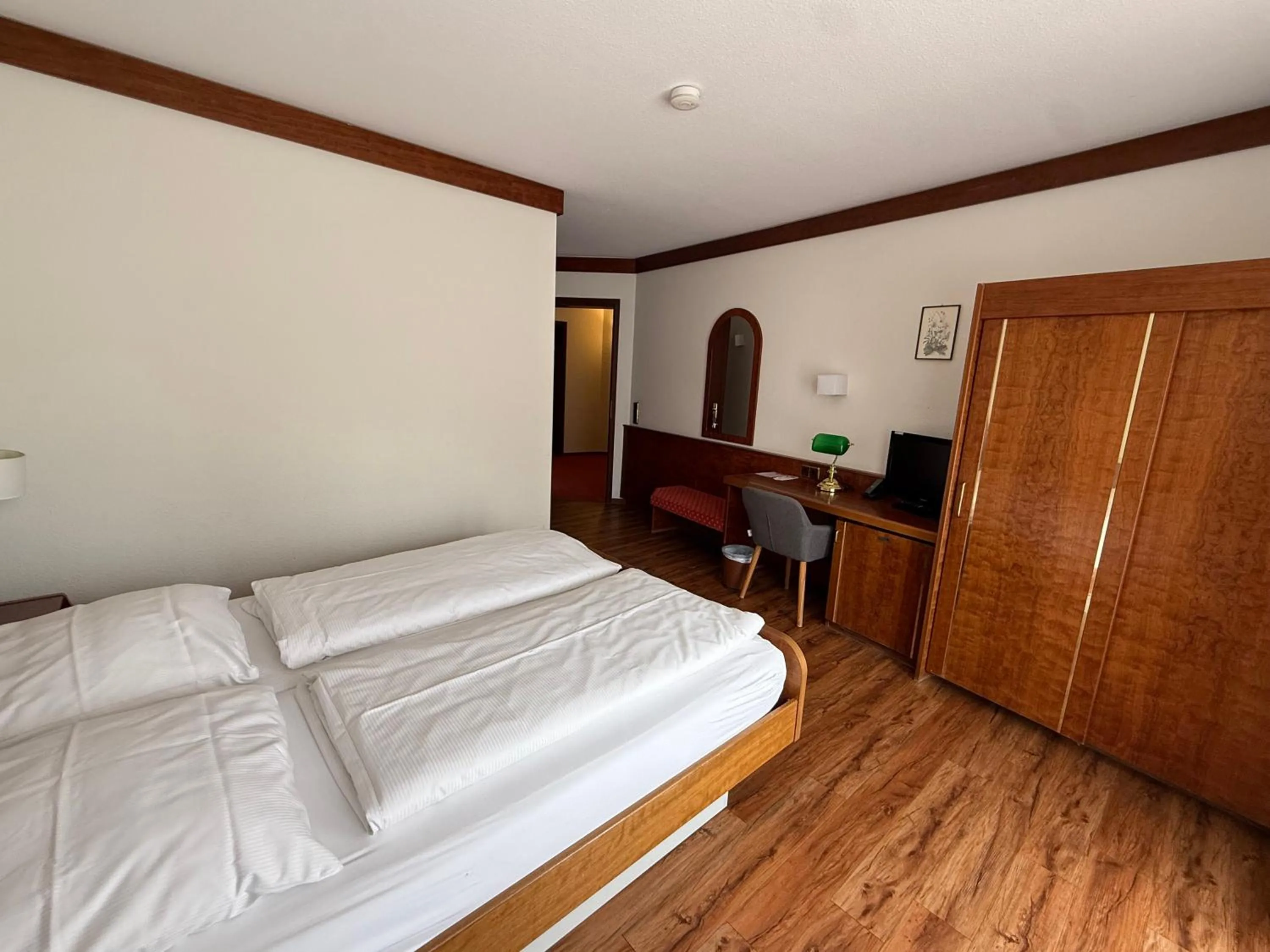 Photo of the whole room, Bed in Hotel Post Viernheim