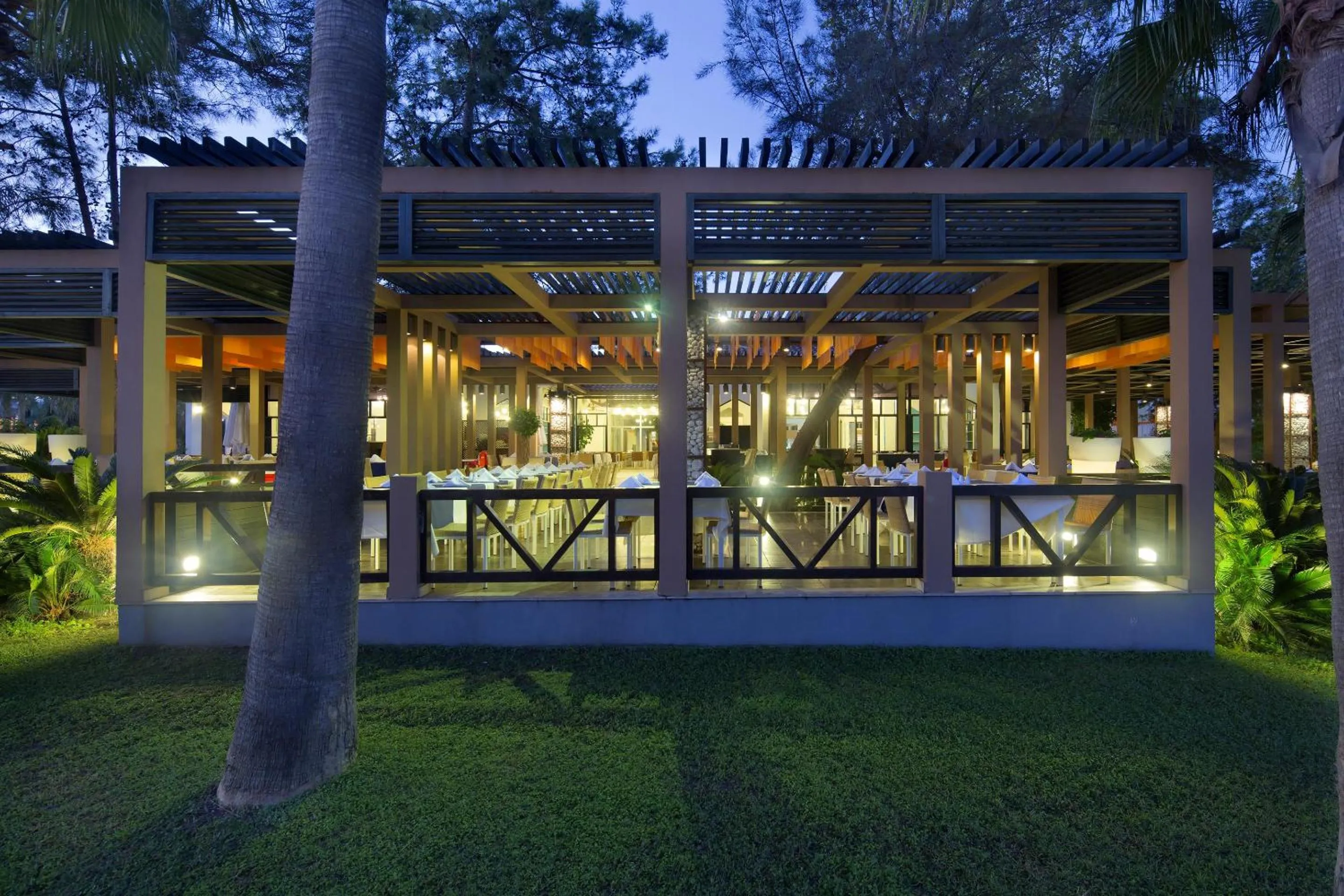 Restaurant/places to eat in Baia Salima Kemer