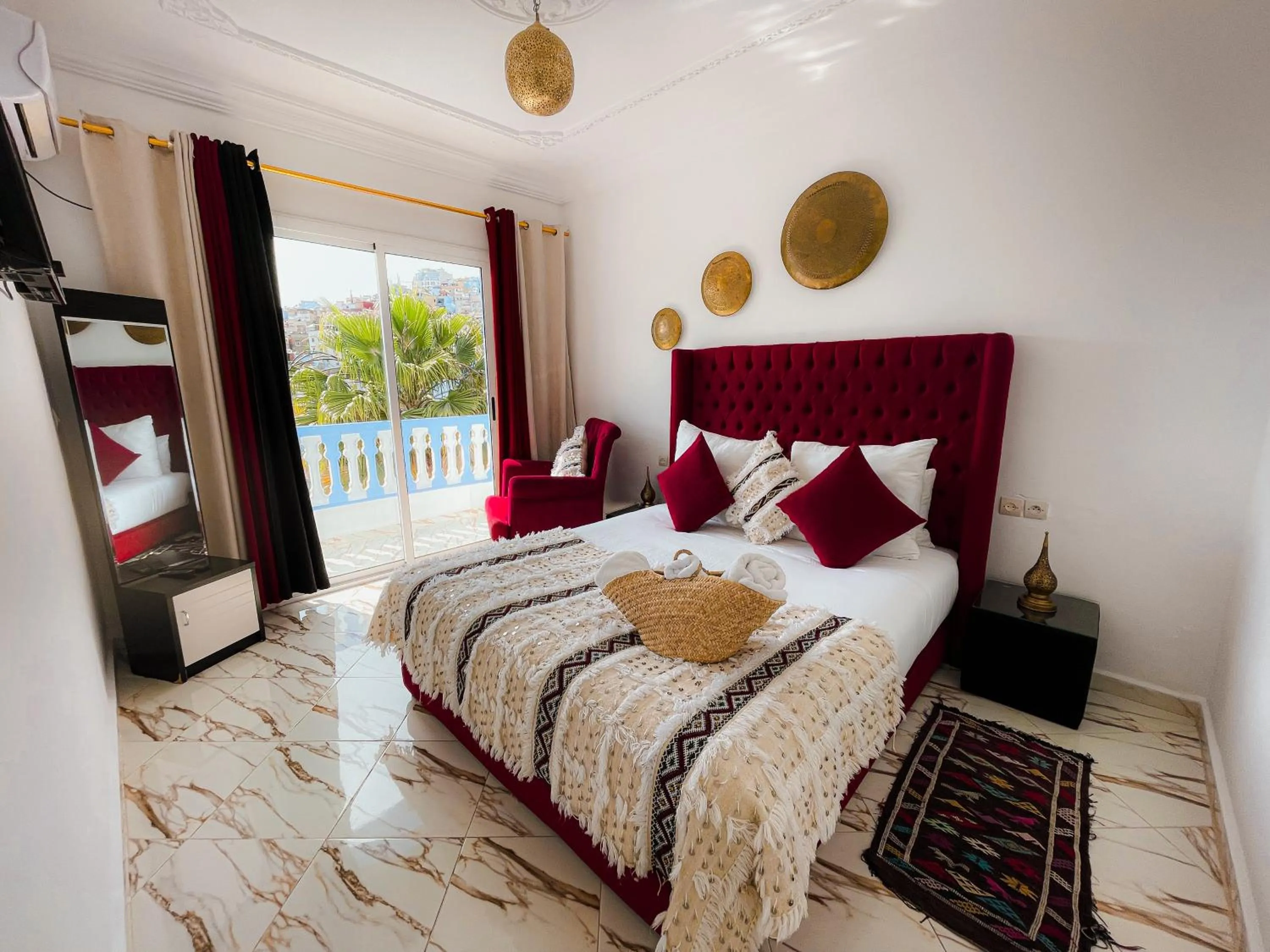 Bedroom, Bed in Hotel Princesse Ilham