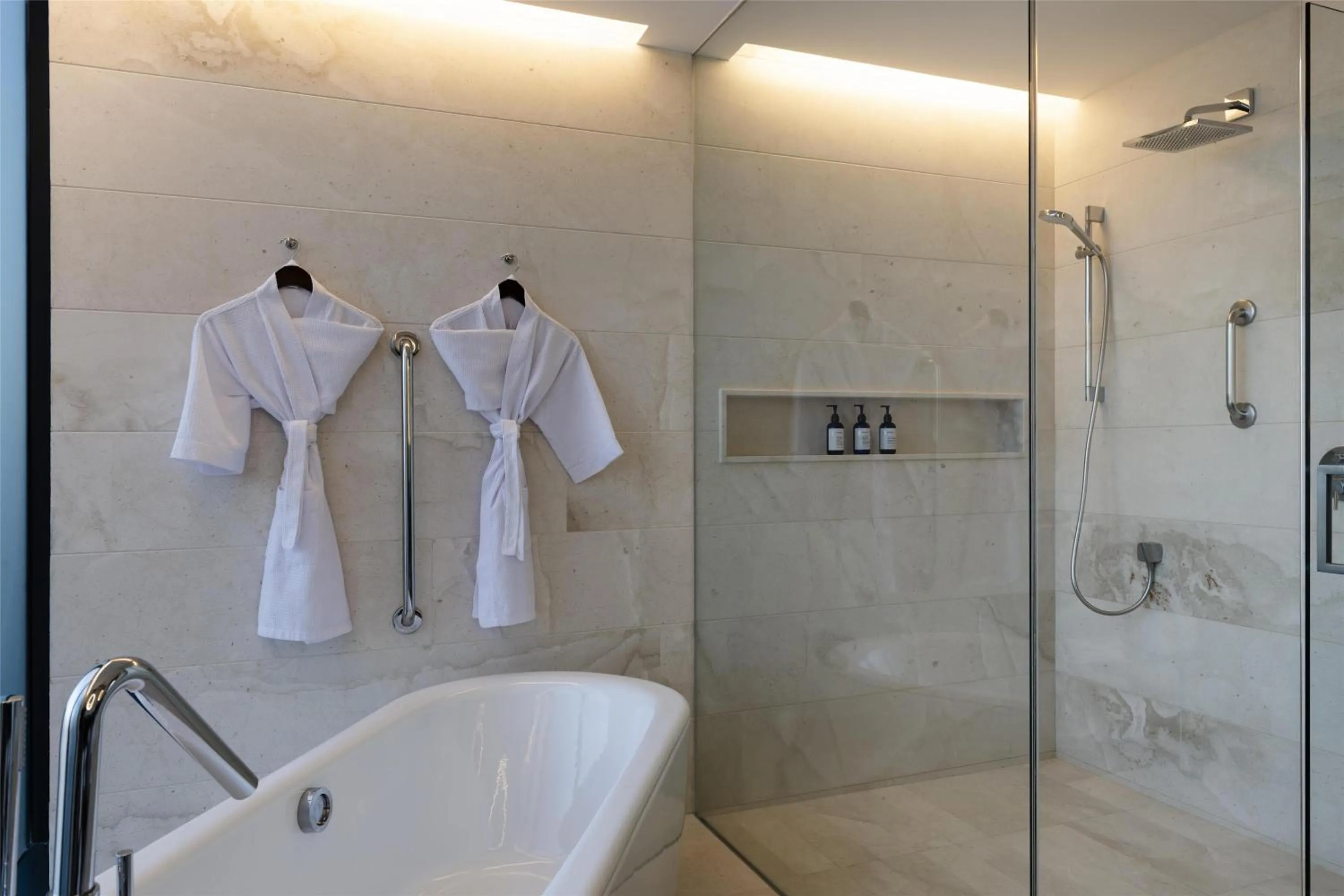 Bathroom in Hilton Guadalajara Midtown