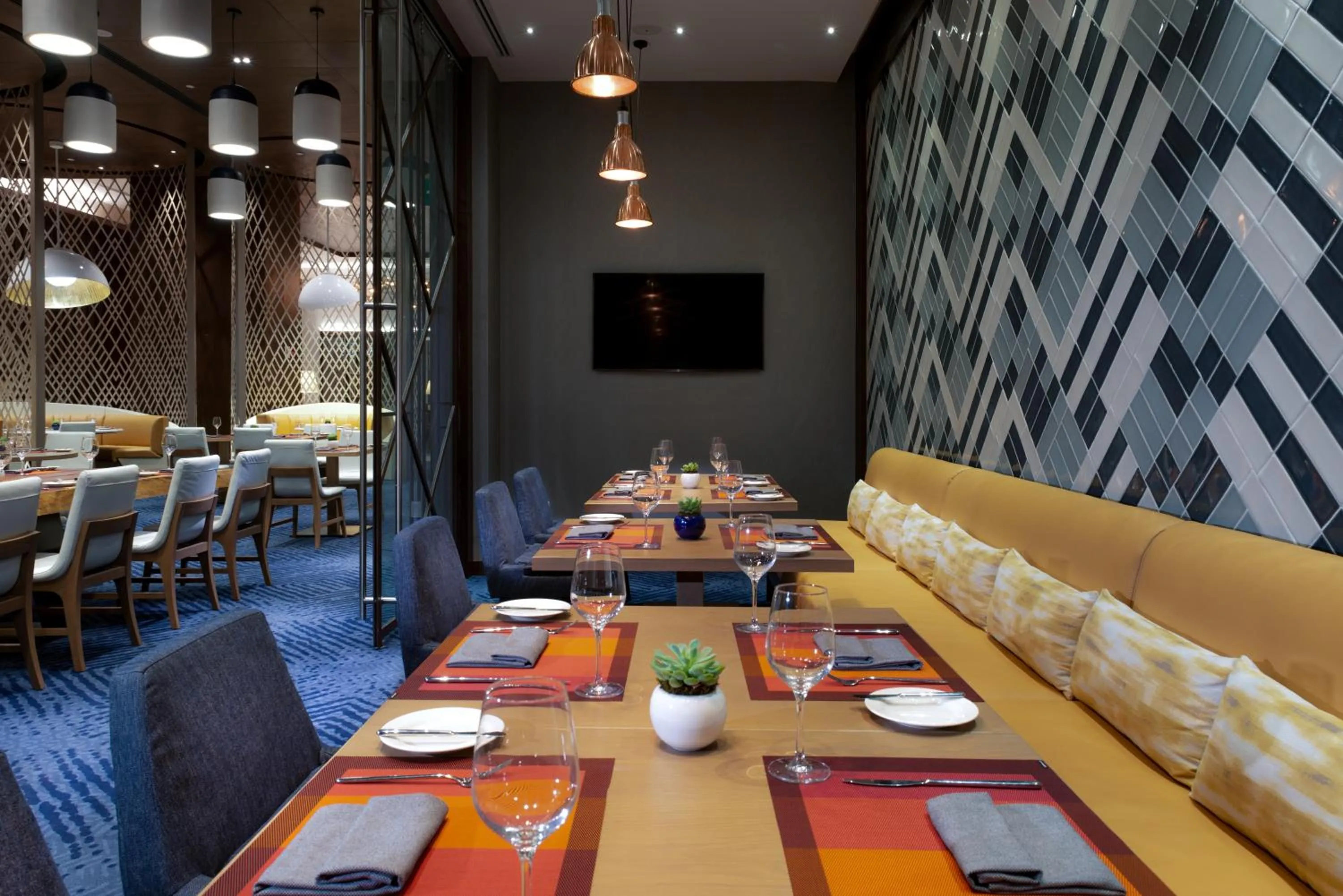 Restaurant/places to eat in Hilton Guadalajara Midtown