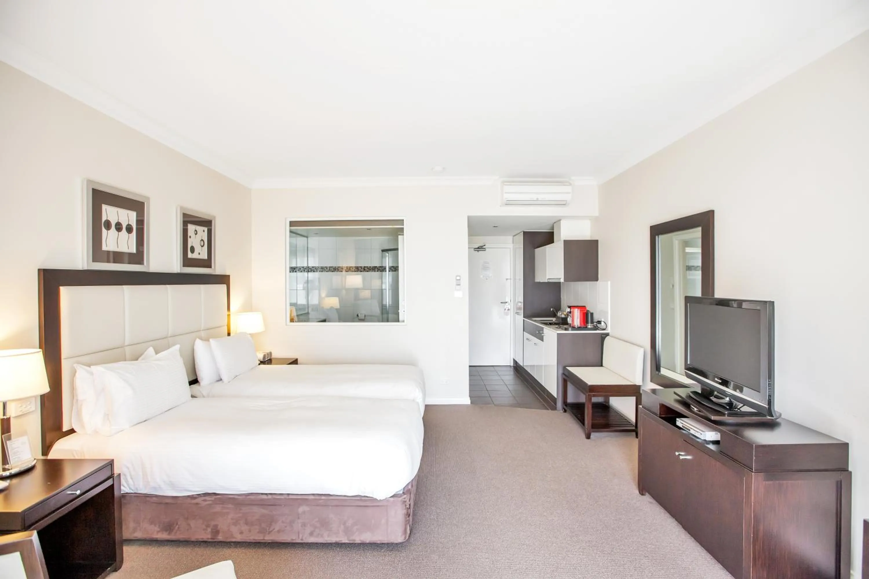 Photo of the whole room, Bed in Century Inn