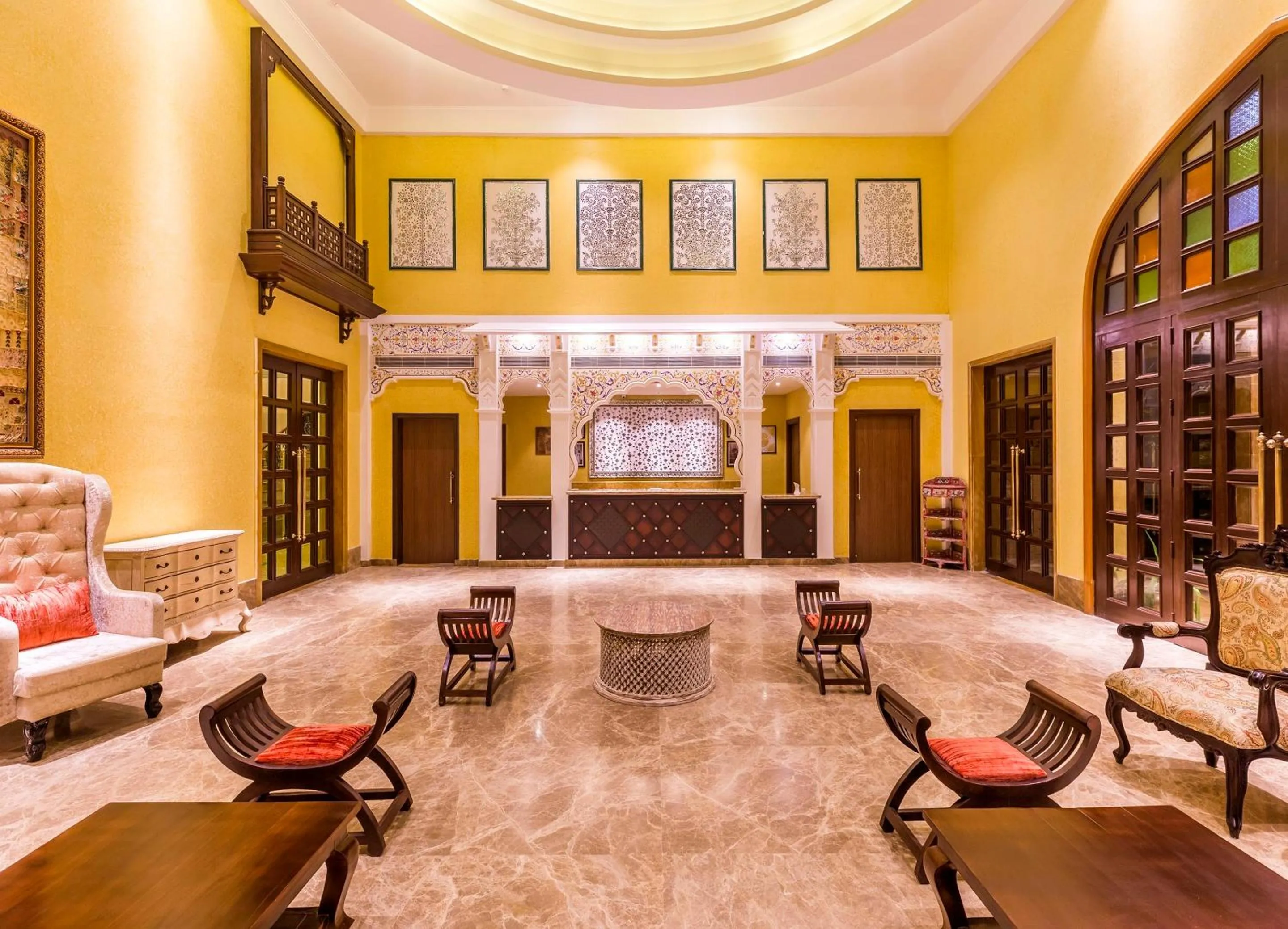 Lobby or reception in Sairafort Sarovar Portico