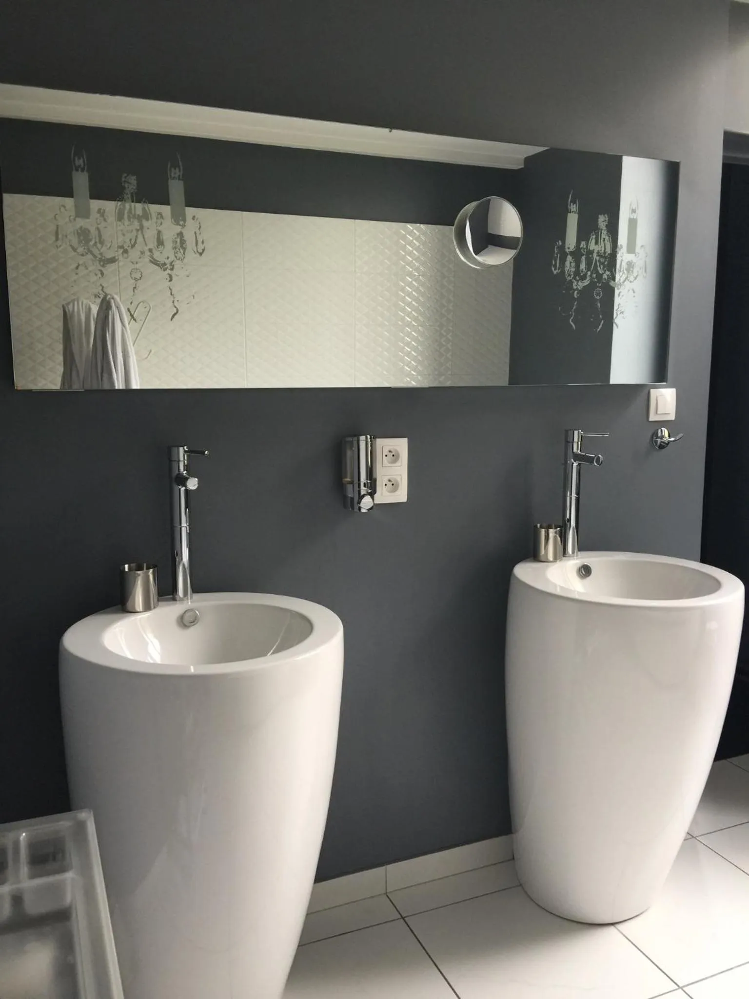 Bathroom in La Villa 1901