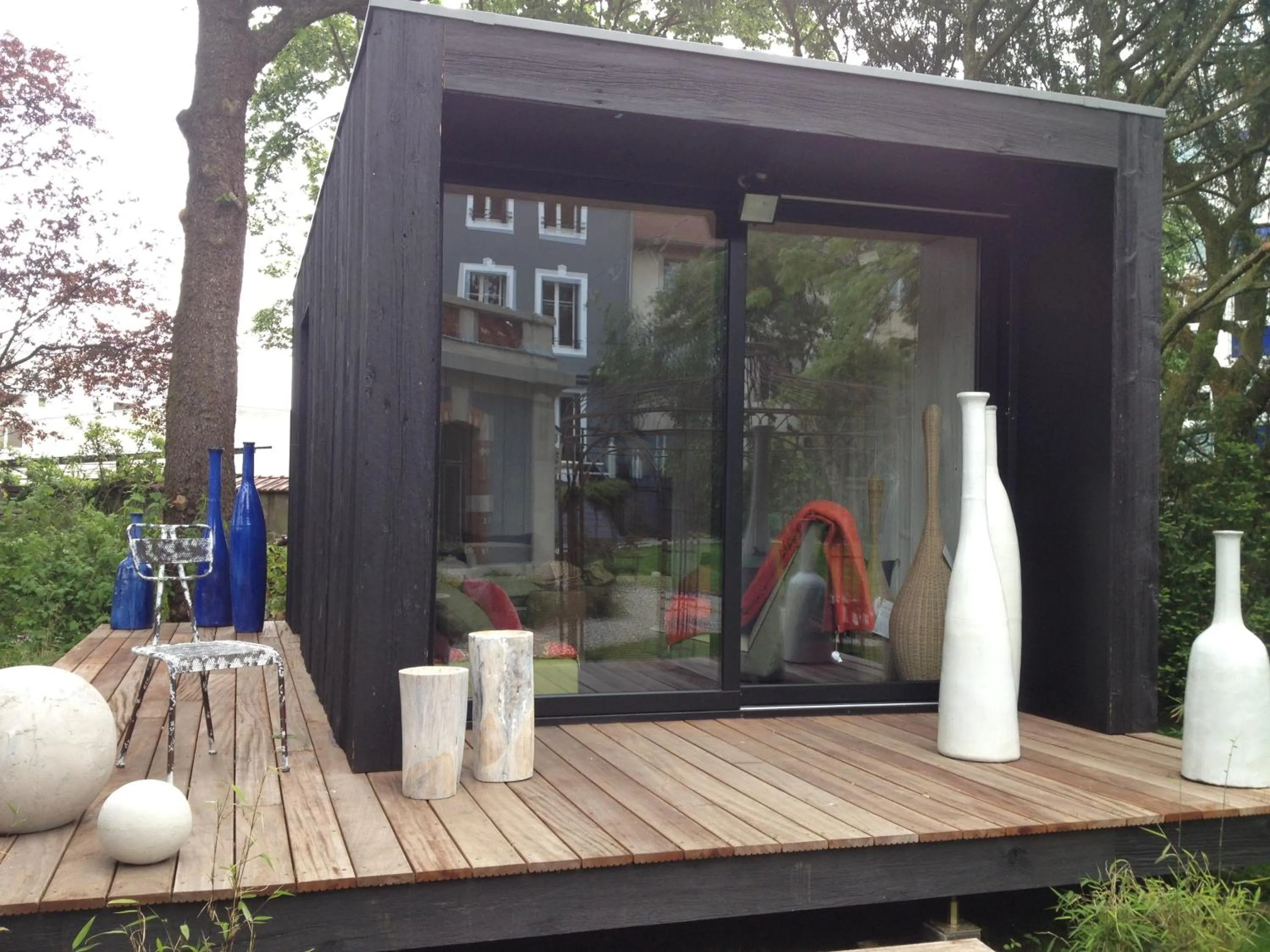 On-site shops in La Villa 1901