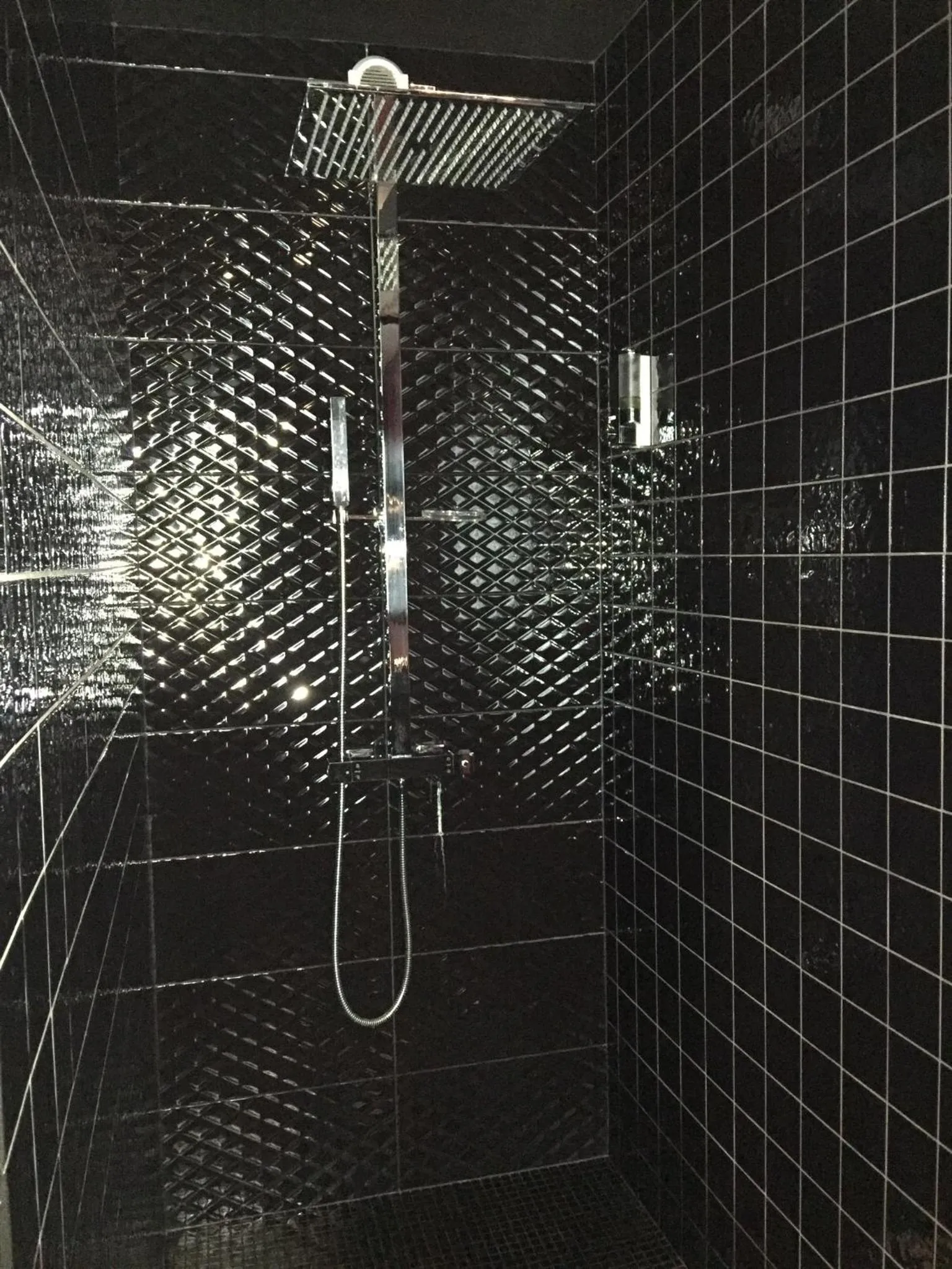 Shower in La Villa 1901