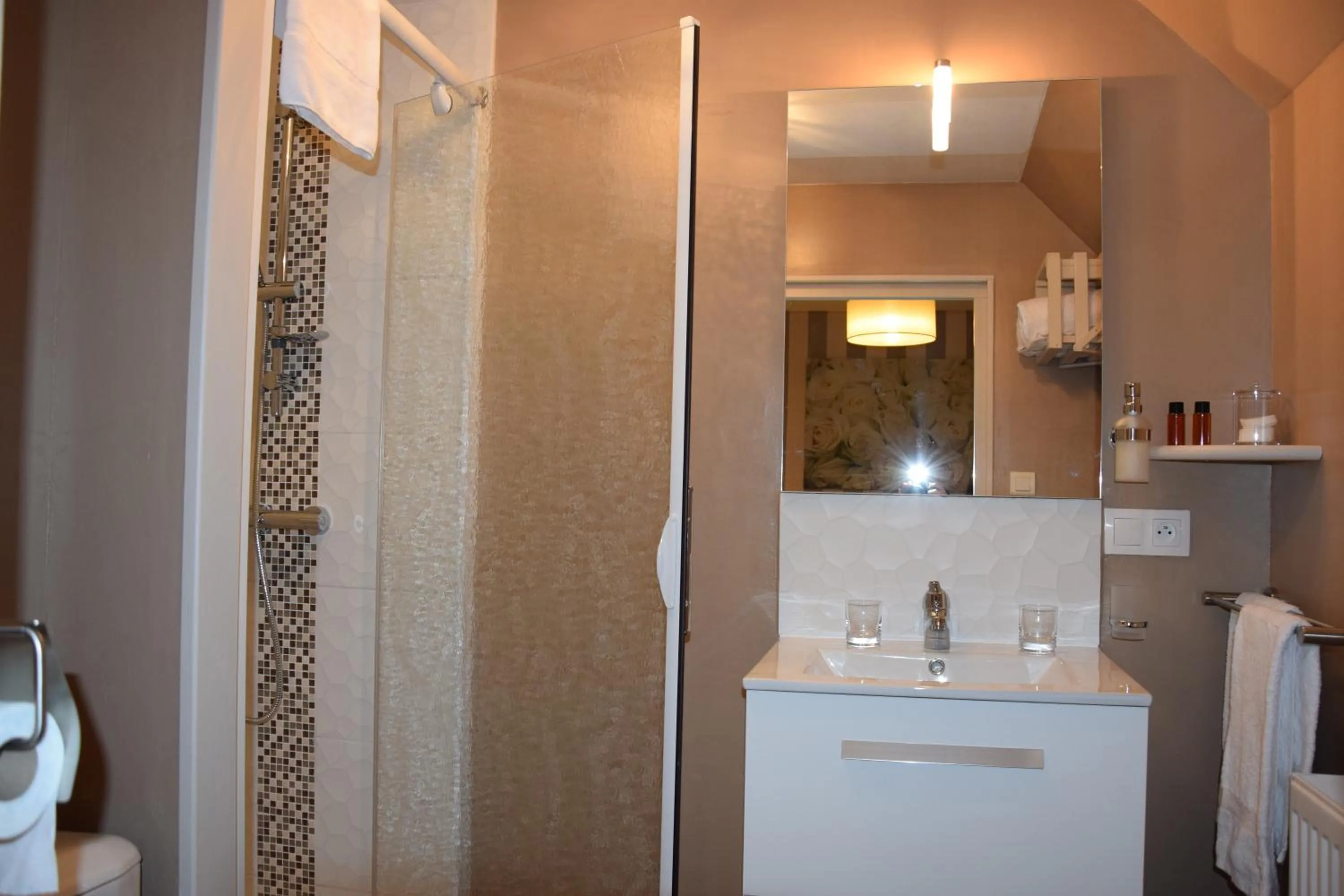 Photo of the whole room in Les Portes Du Hable