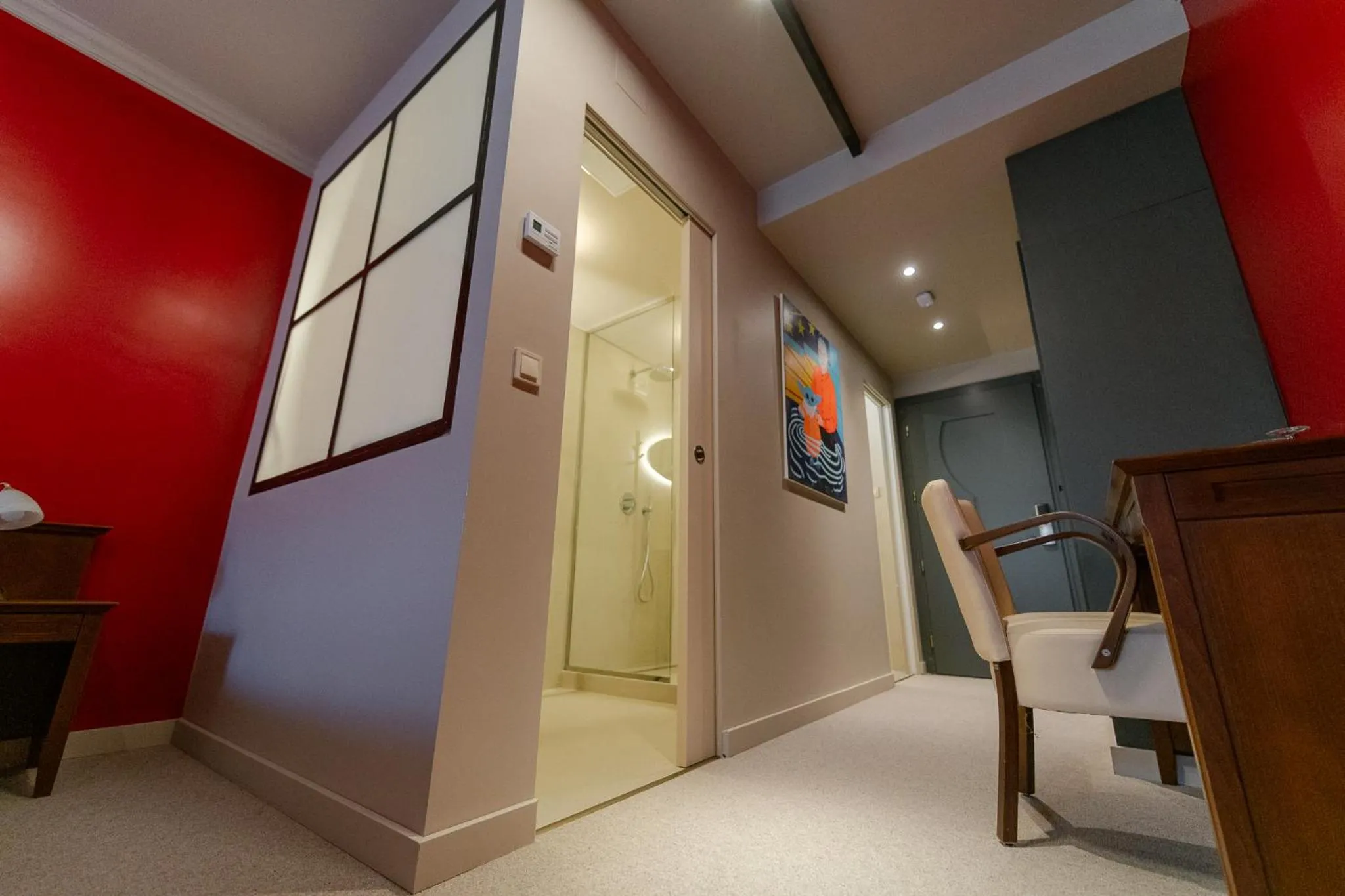 Shower in Barka Galéria Hotel és Étterem