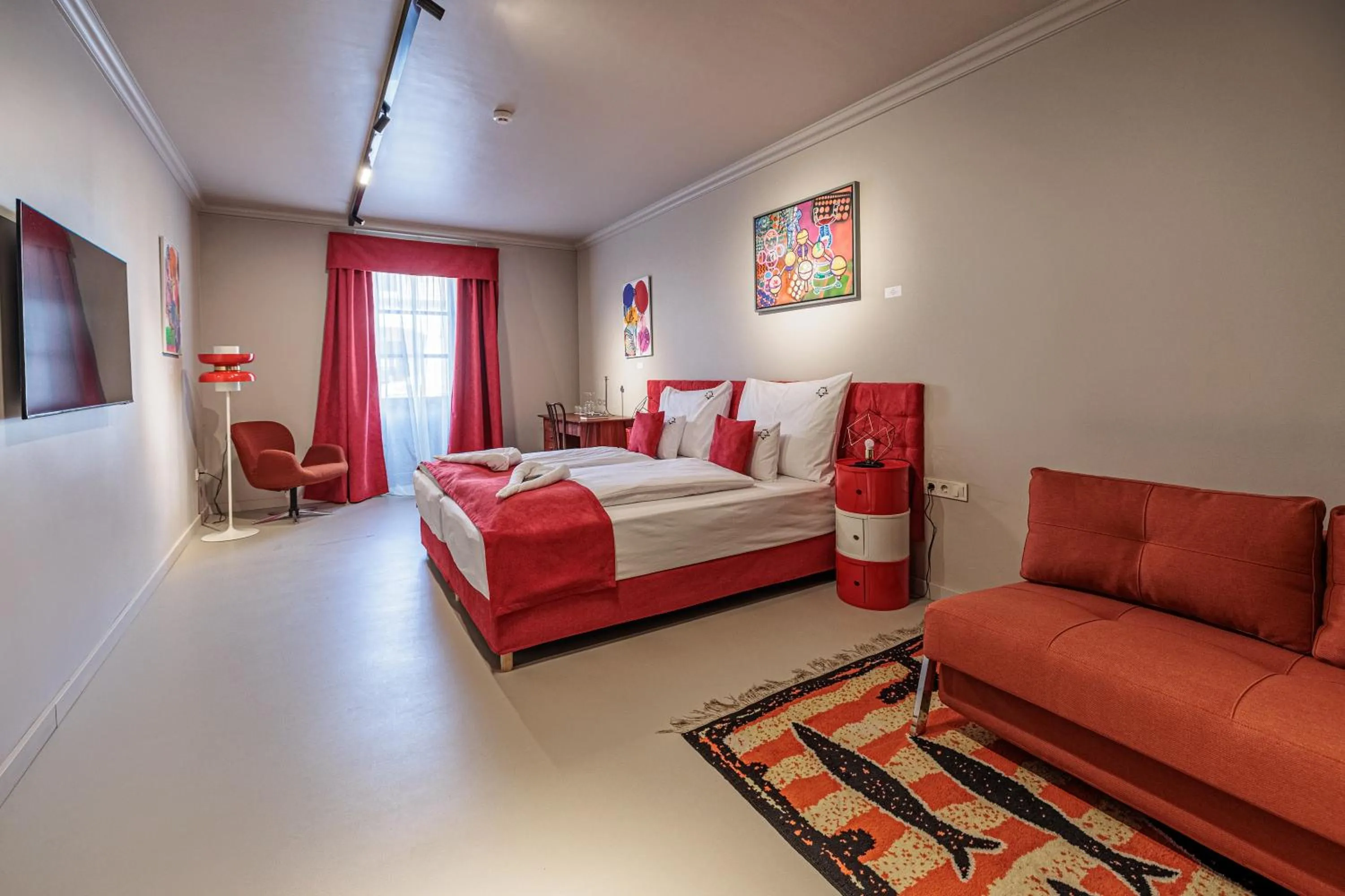 Bed in Barka Galéria Hotel és Étterem