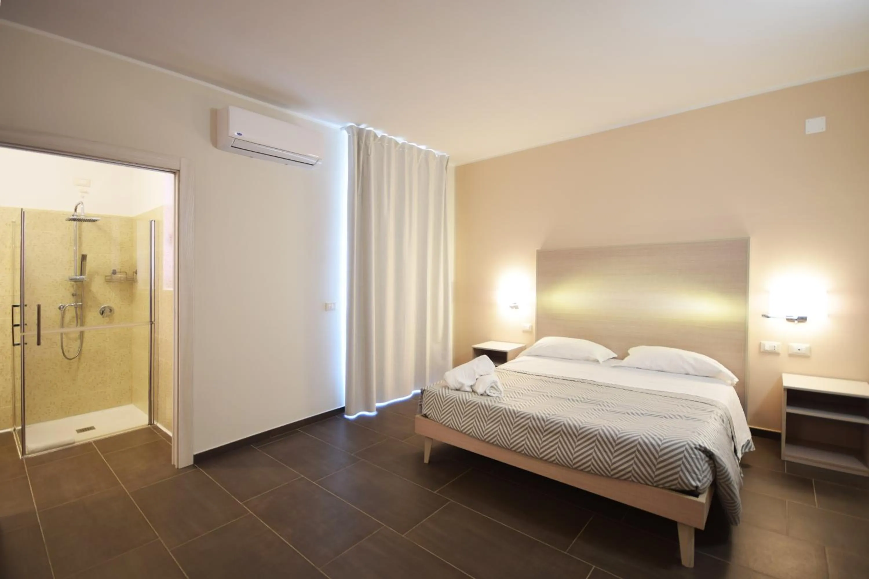 Bed in Hotel La Siesta