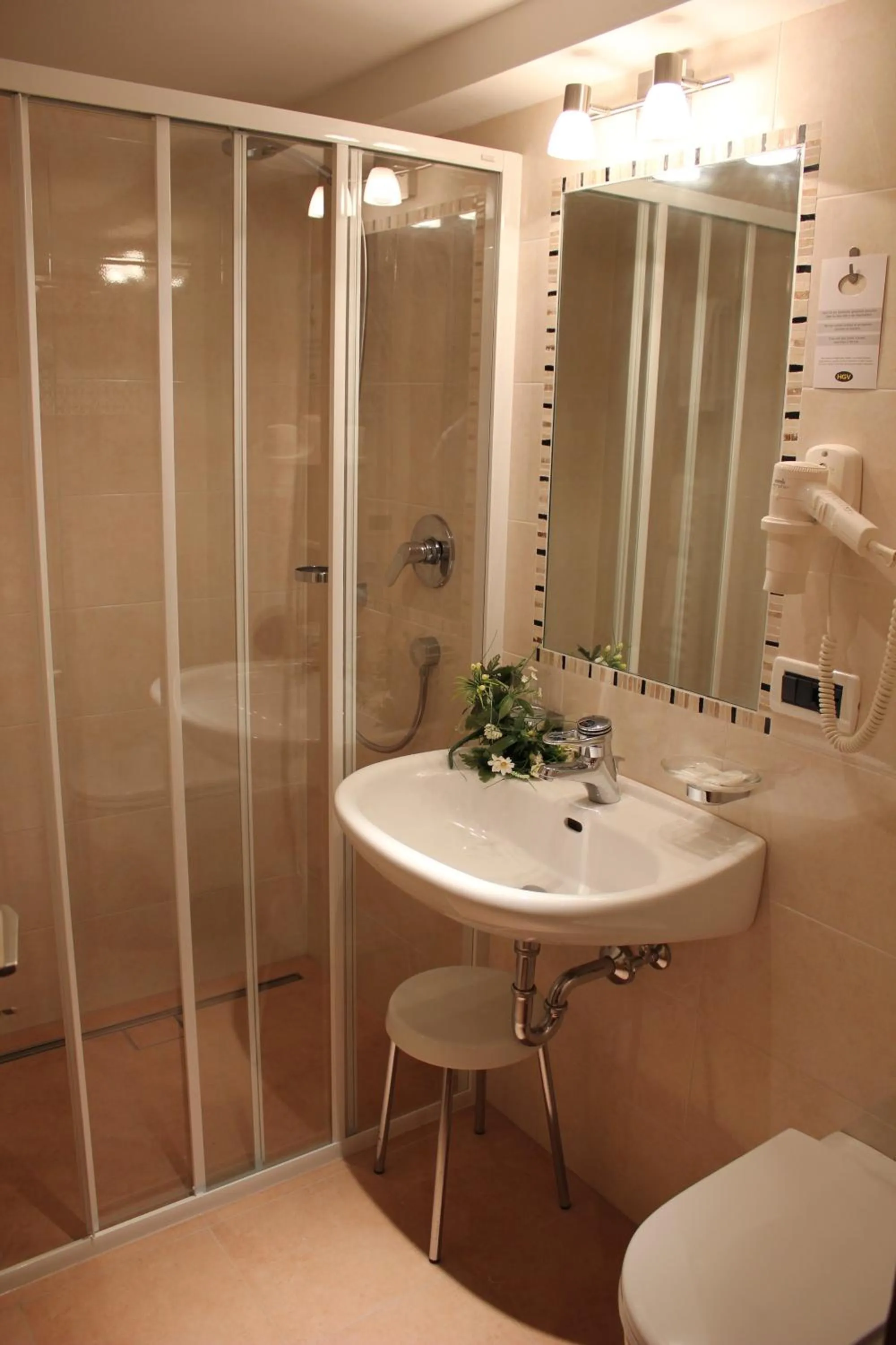 Bathroom in Garni Panoramik