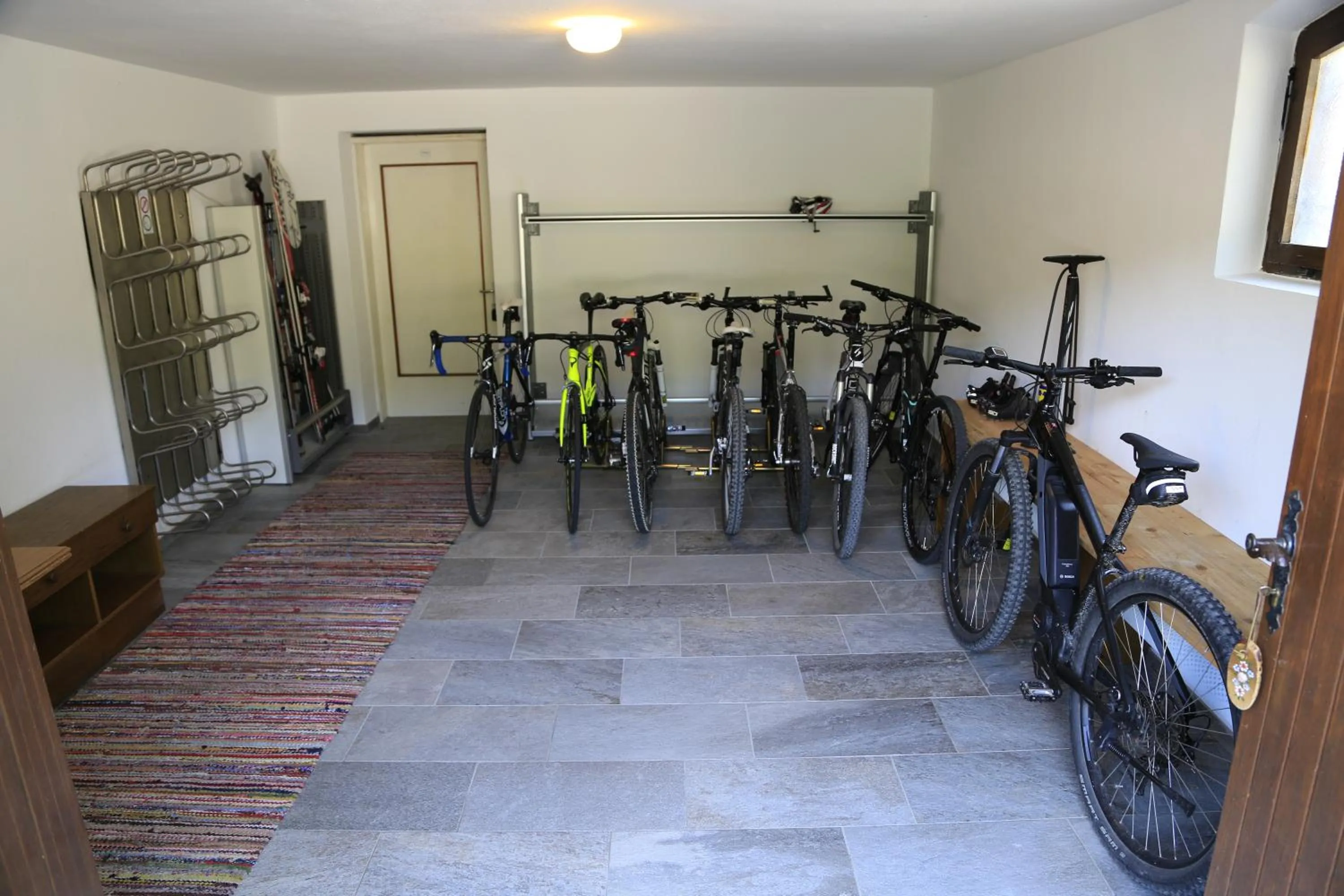 Decorative detail in Garni Panoramik