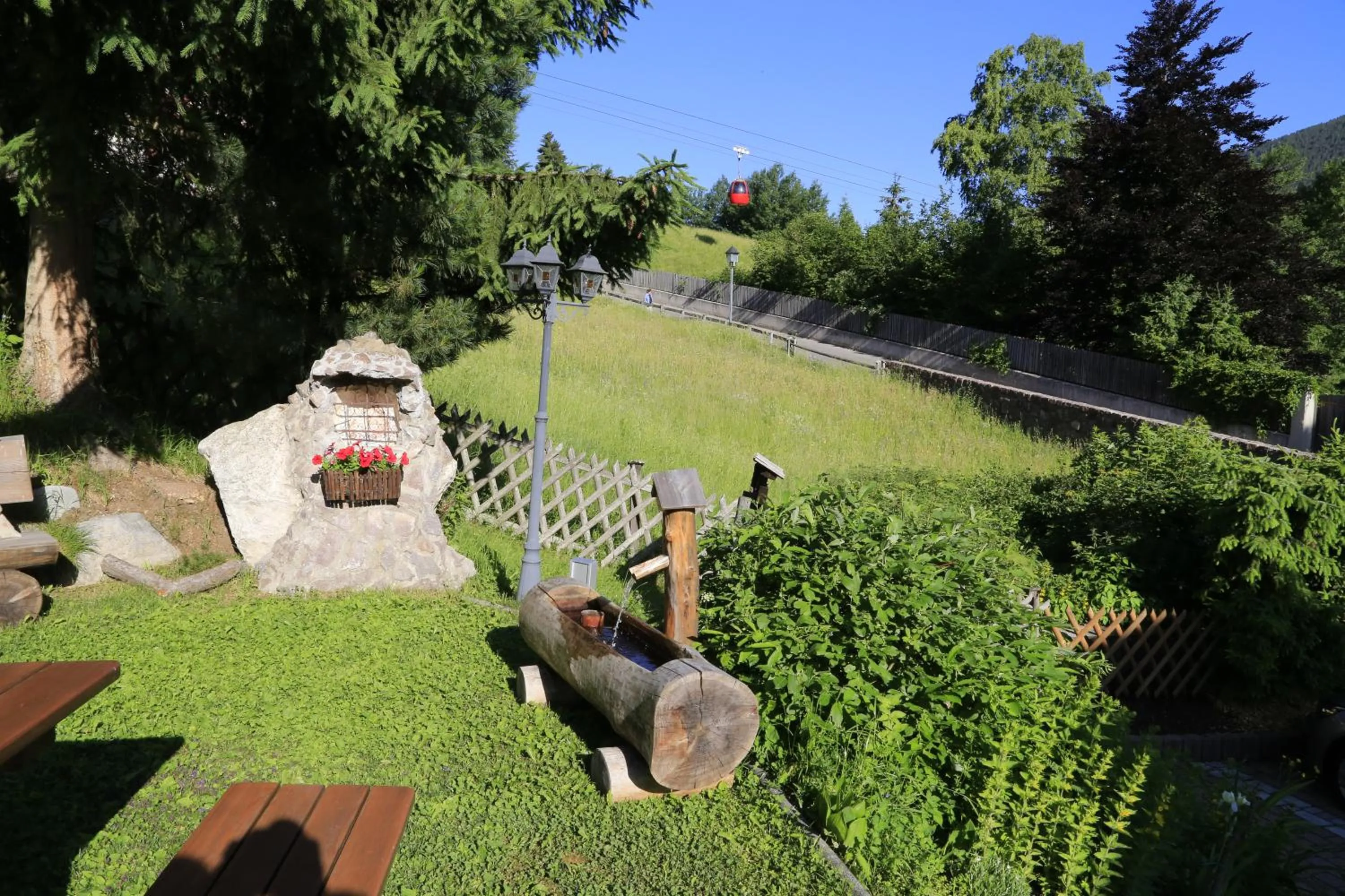 Property building in Garni Panoramik